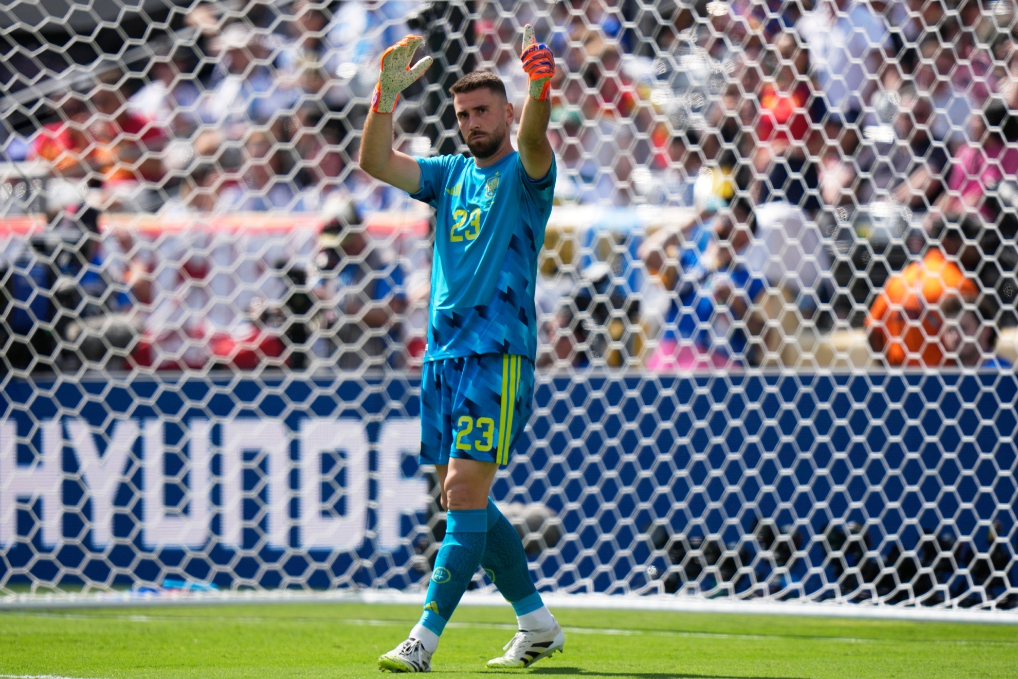 Unai Simón es el Guante de Oro del Mundial