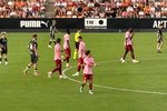 Ryunosuke Sato debuta con golazo en el Valencia y lo celebra con el Gagnam Style