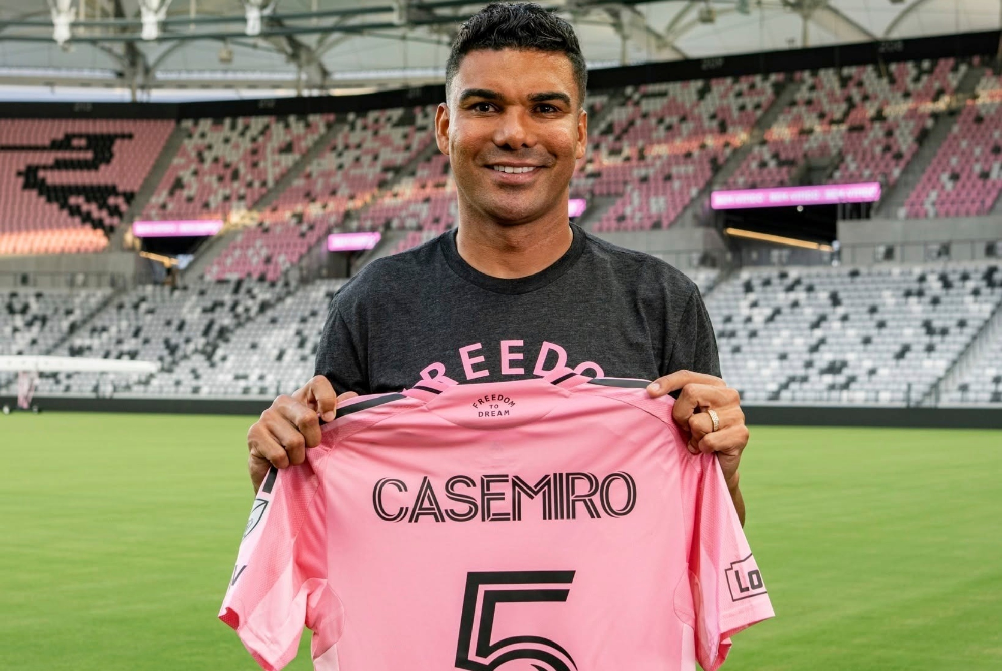 Casemiro: "Soñaba todos los días jugar con Messi"