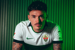 La leyenda continúa: Josan renueva con el Elche