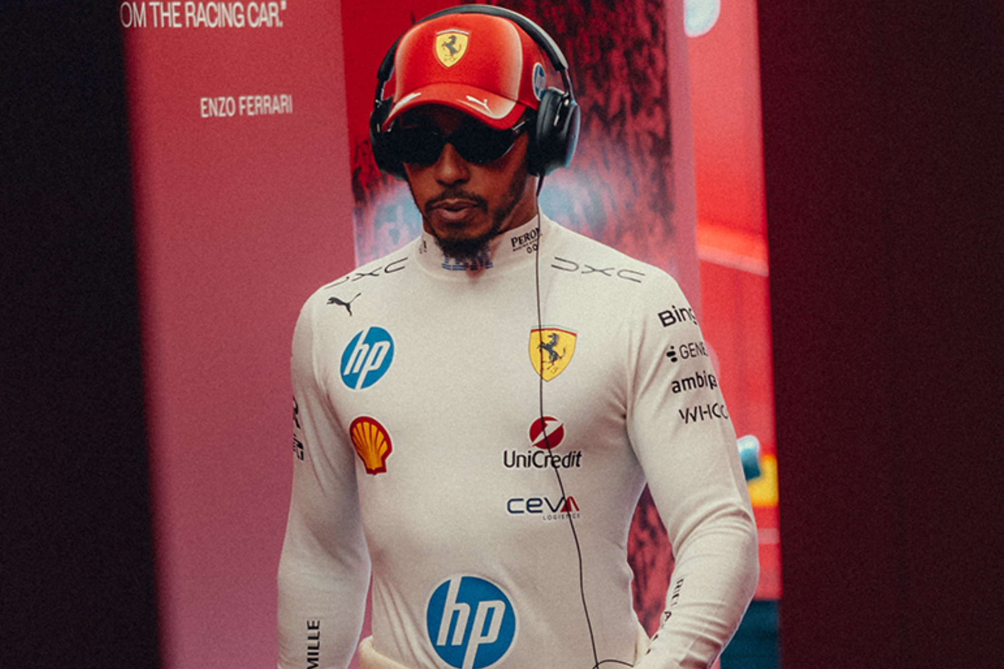 Hamilton se desespera: "Cada oportunidad que le doy a estos comisarios..."