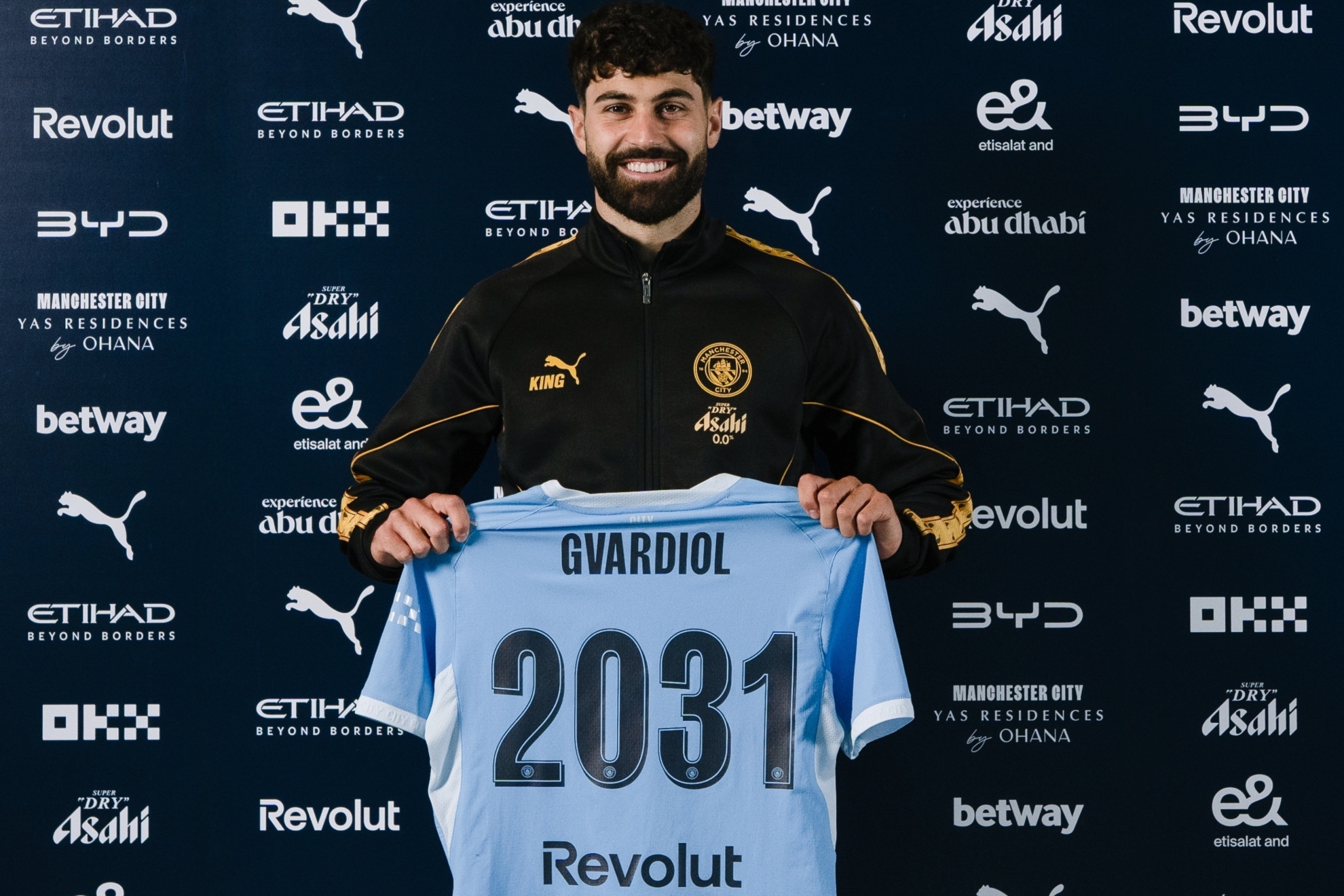 Gvardiol renueva con el Manchester City hasta 2031