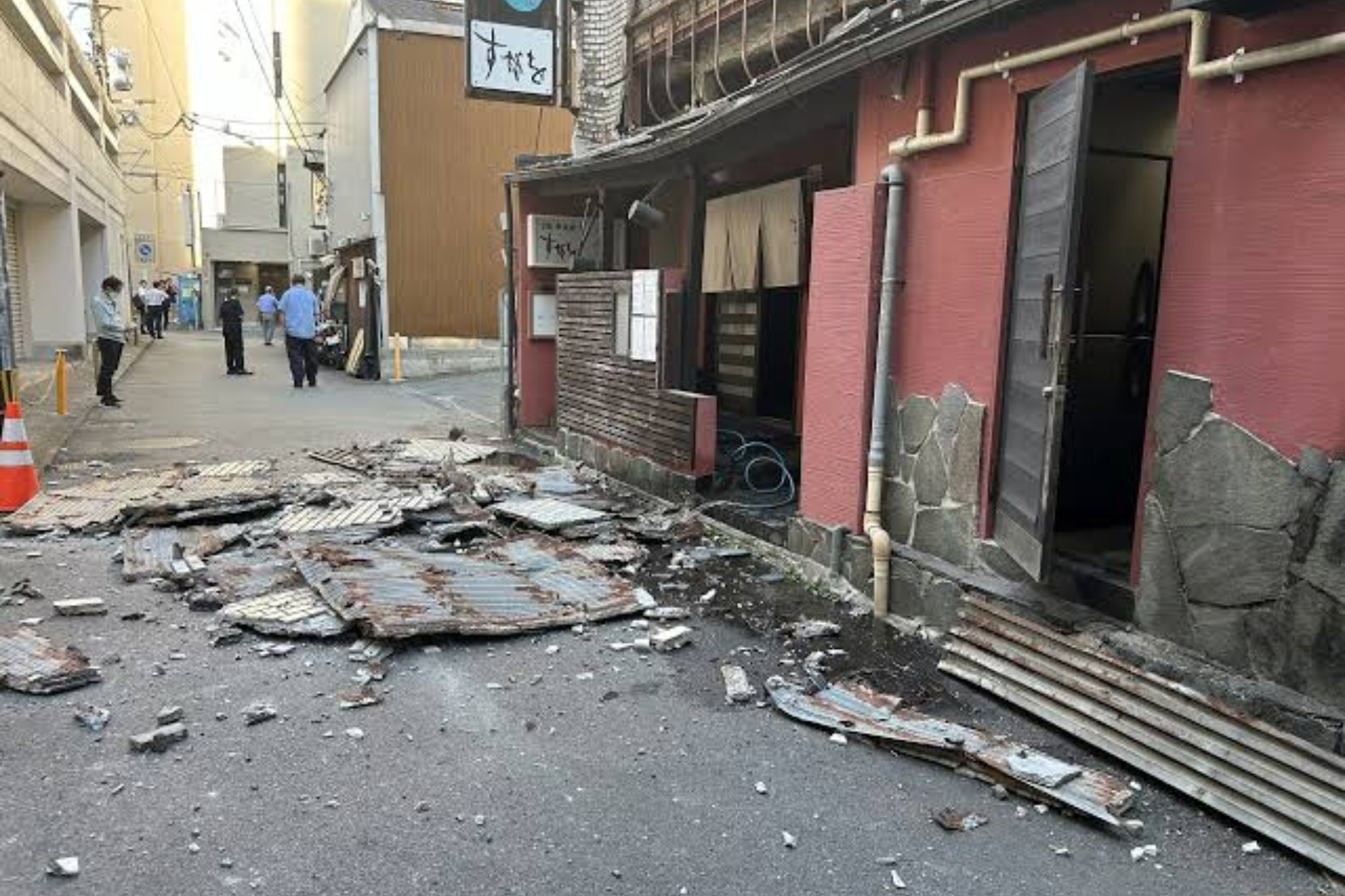 Un terremoto de magnitud 7,1 golpea Kumamoto y pone en marcha varias alertas de tsunami
