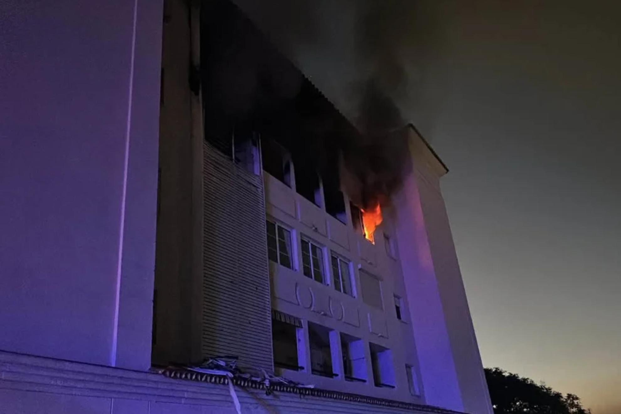 Mueren dos hermanos de 10 y 15 años en el incendio de una vivienda en Benalmádena