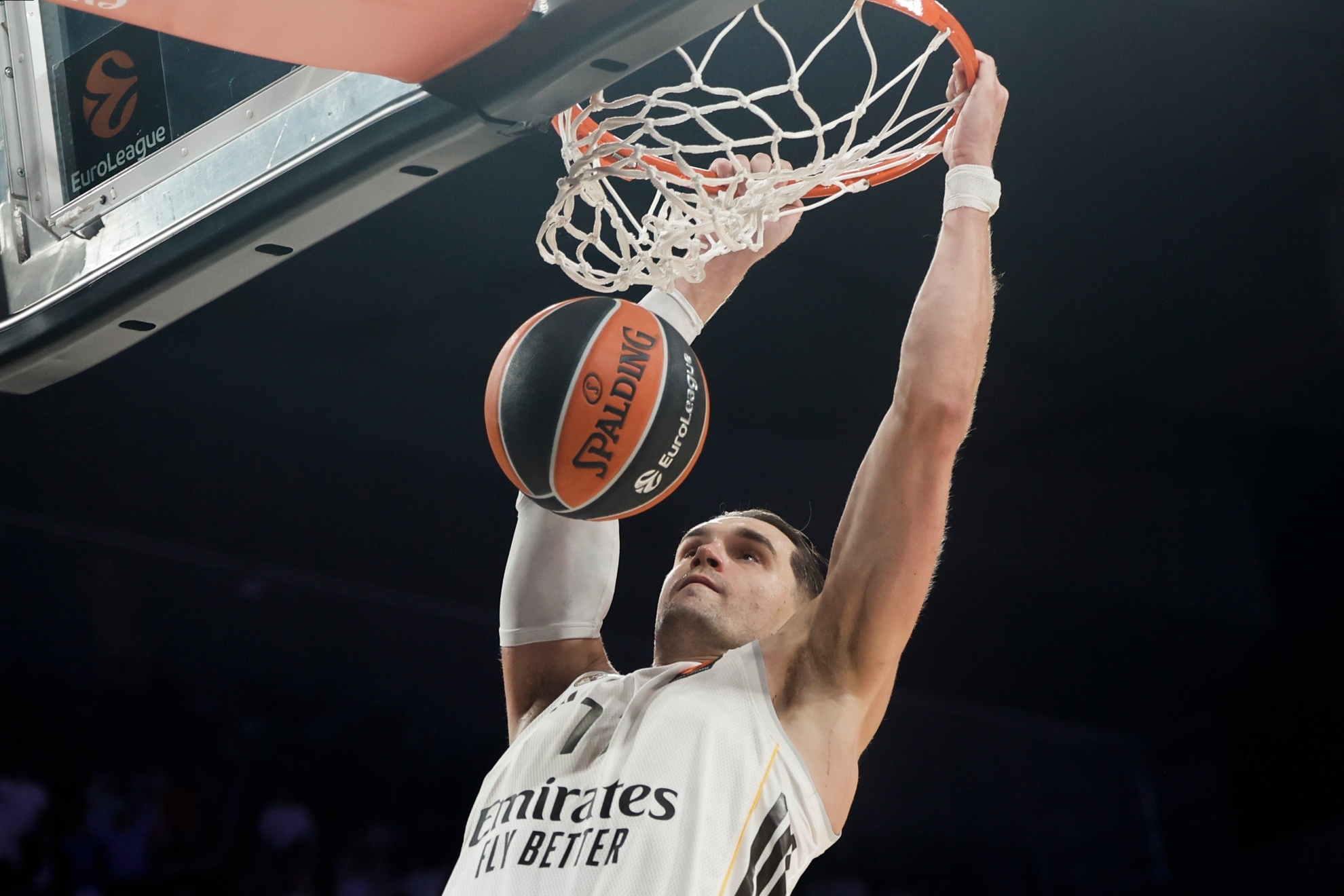 Los Cleveland Cavaliers oficializan el fichaje de Mario Hezonja