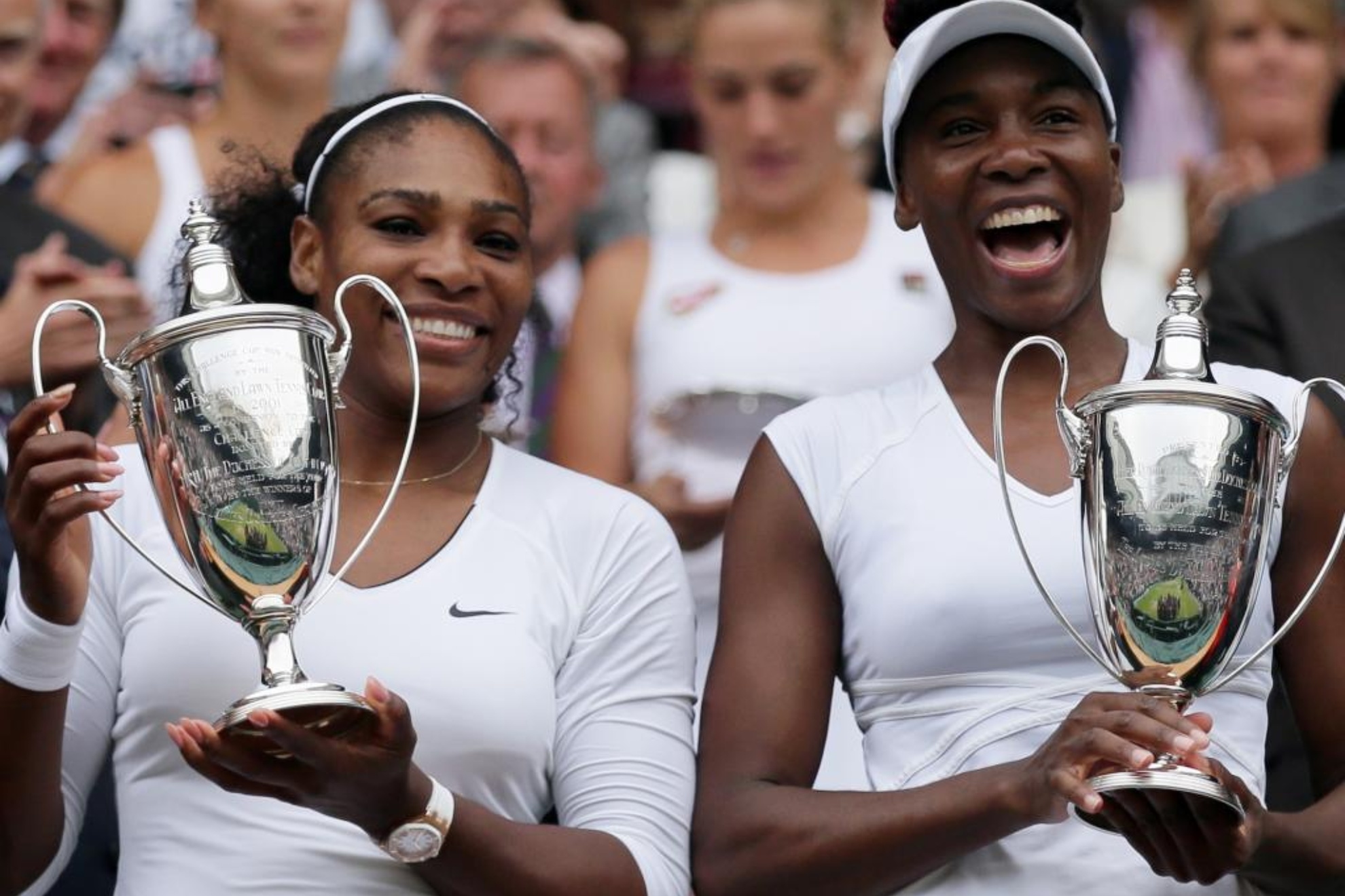 Serena y Venus Williams jugarán de nuevo juntas... cuatro años después