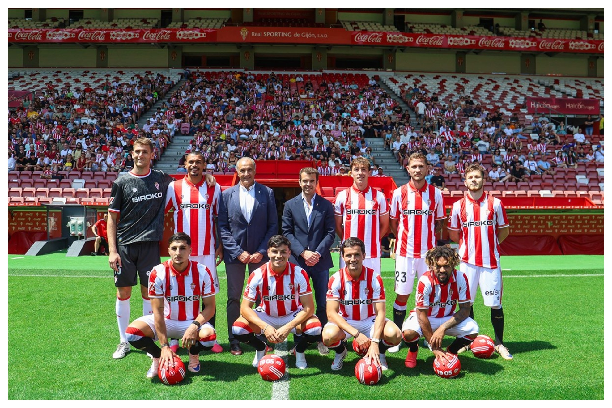Todos de golpe: el Sporting presenta a sus nueve fichajes veraniegos