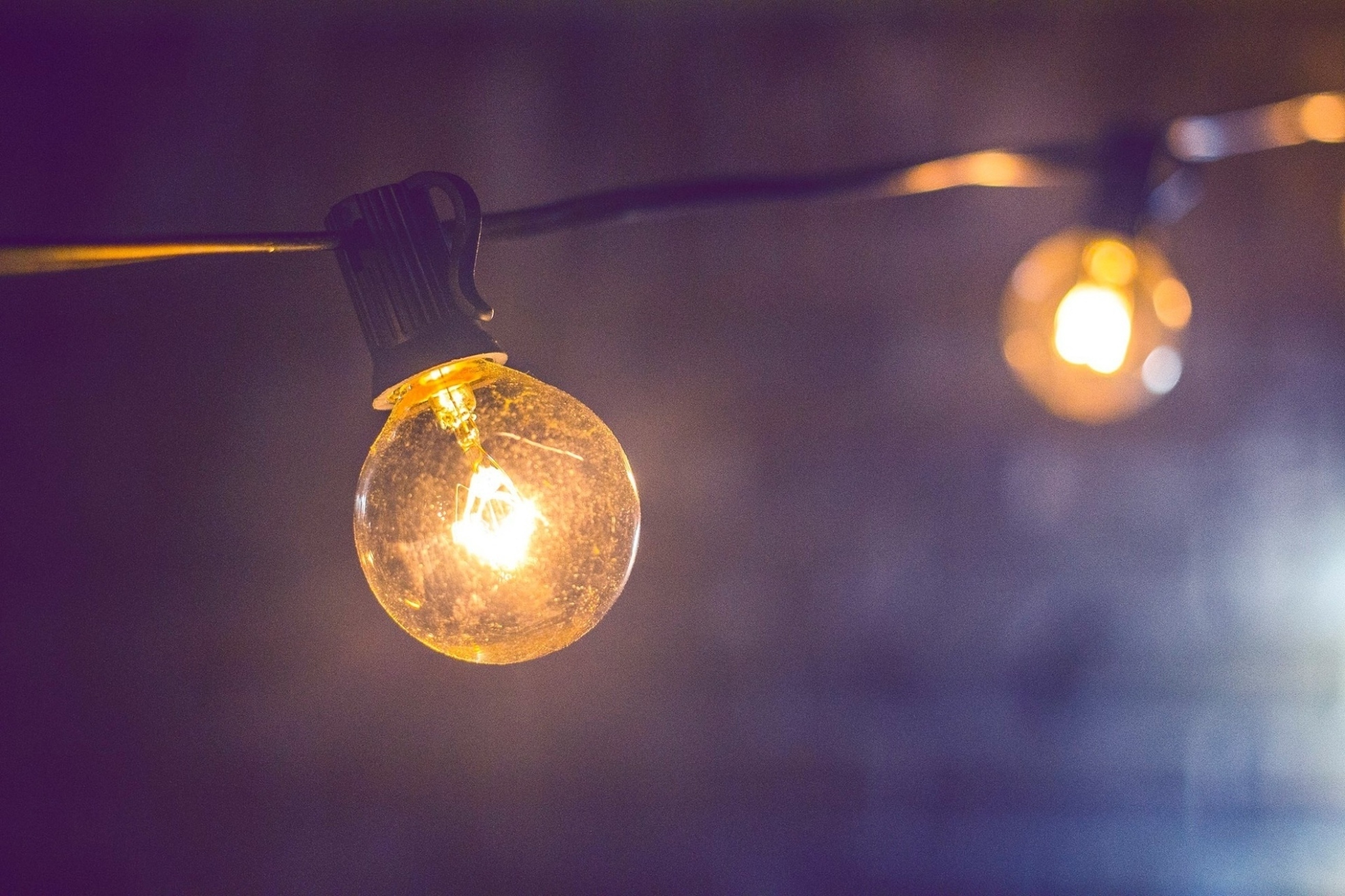 Precio de la luz por horas mañana, jueves 22 de octubre: cuándo es más barata y más cara