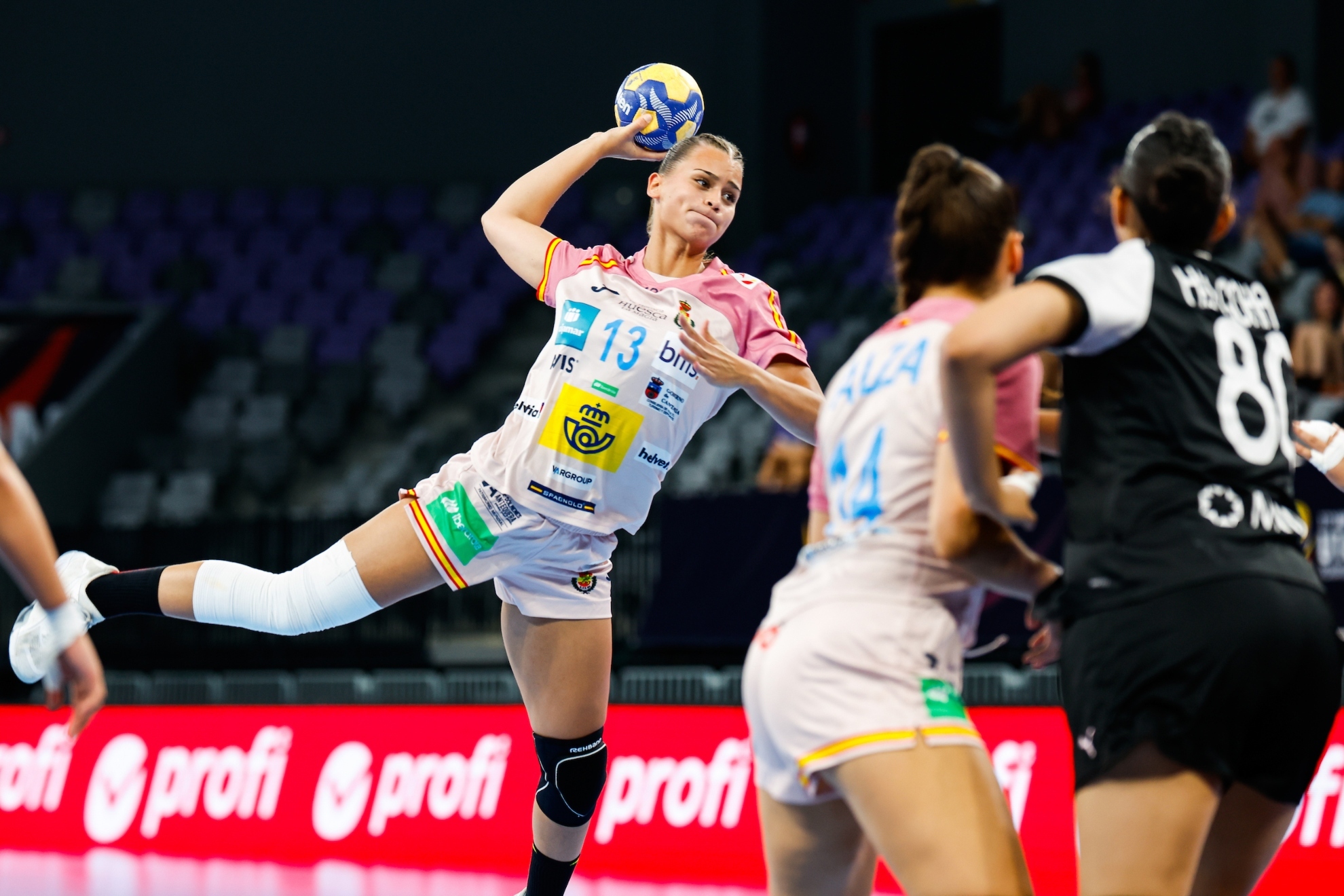 Las Guerreras Juveniles se meten en la final del Mundial tras vencer a Egipto