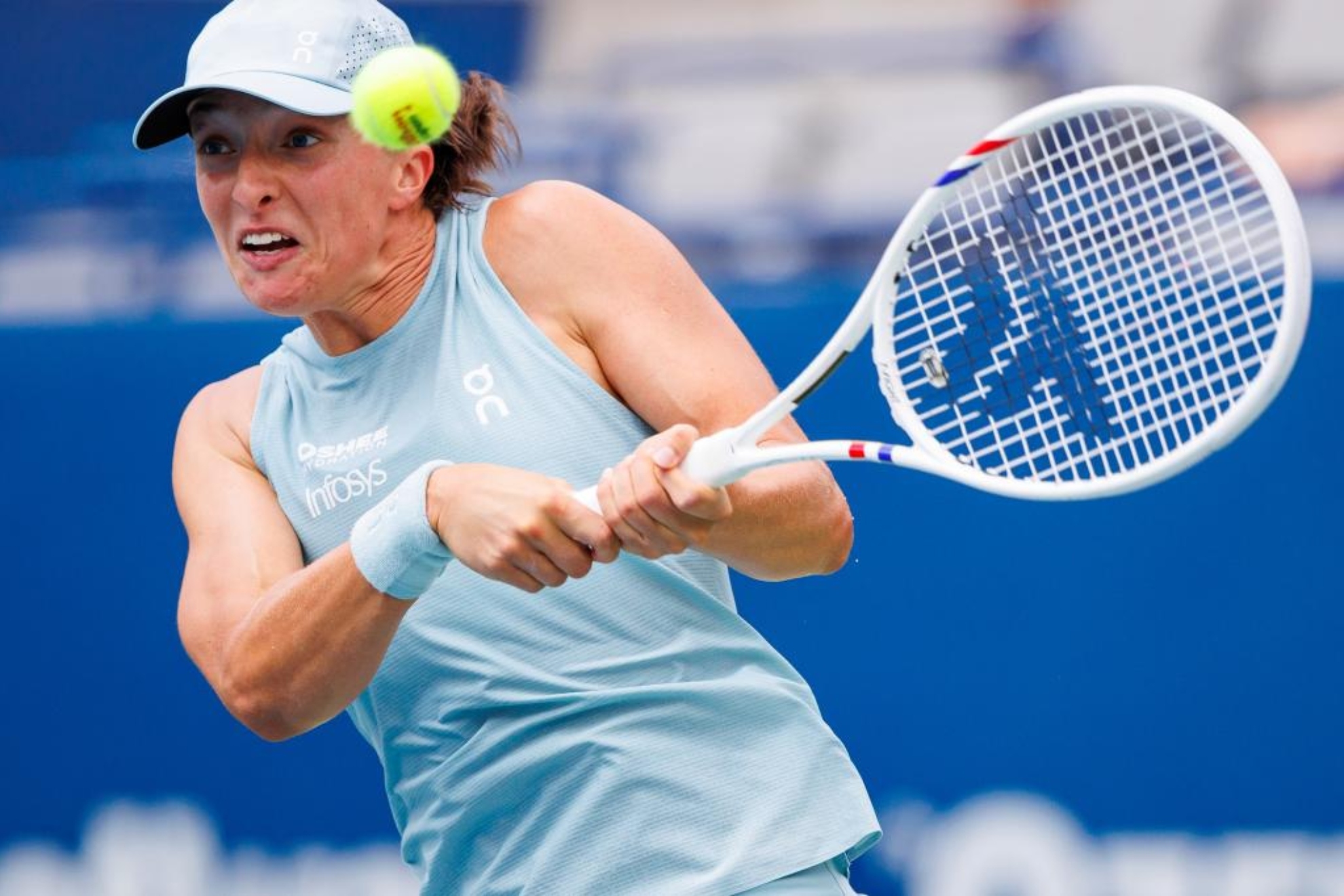 Swiatek sigue con paso firme, se venga de Kostyuk y ya está en cuartos de Toronto