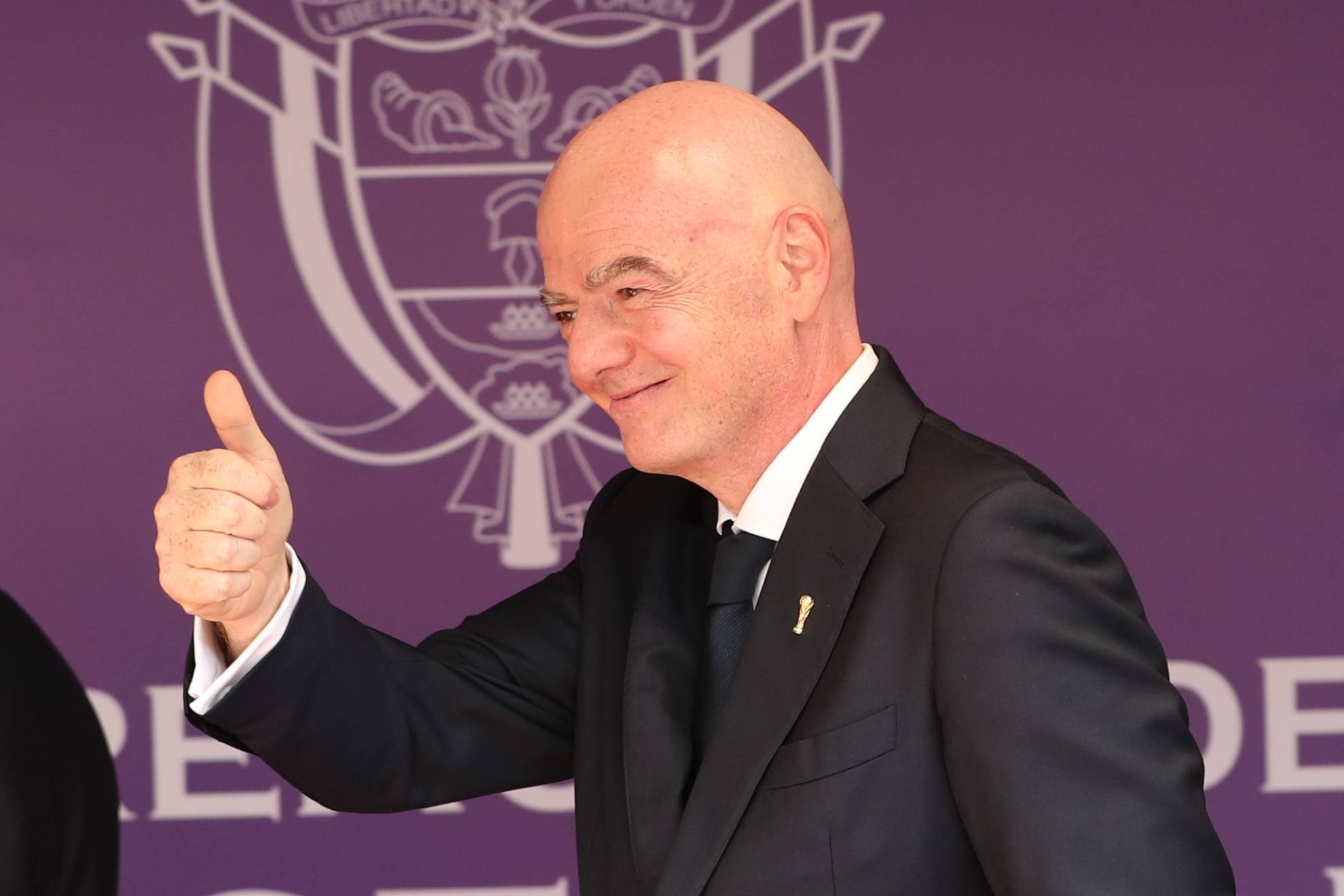 Nueva Zelanda retira su apoyo a Infantino