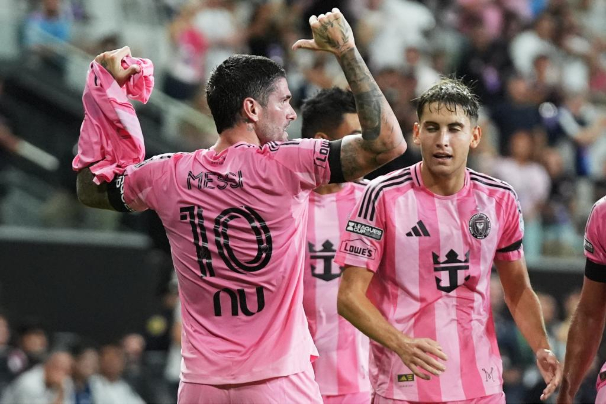 Inter Miami cae en una noche marcada por el homenaje a Messi tras el fallecimiento de su padre