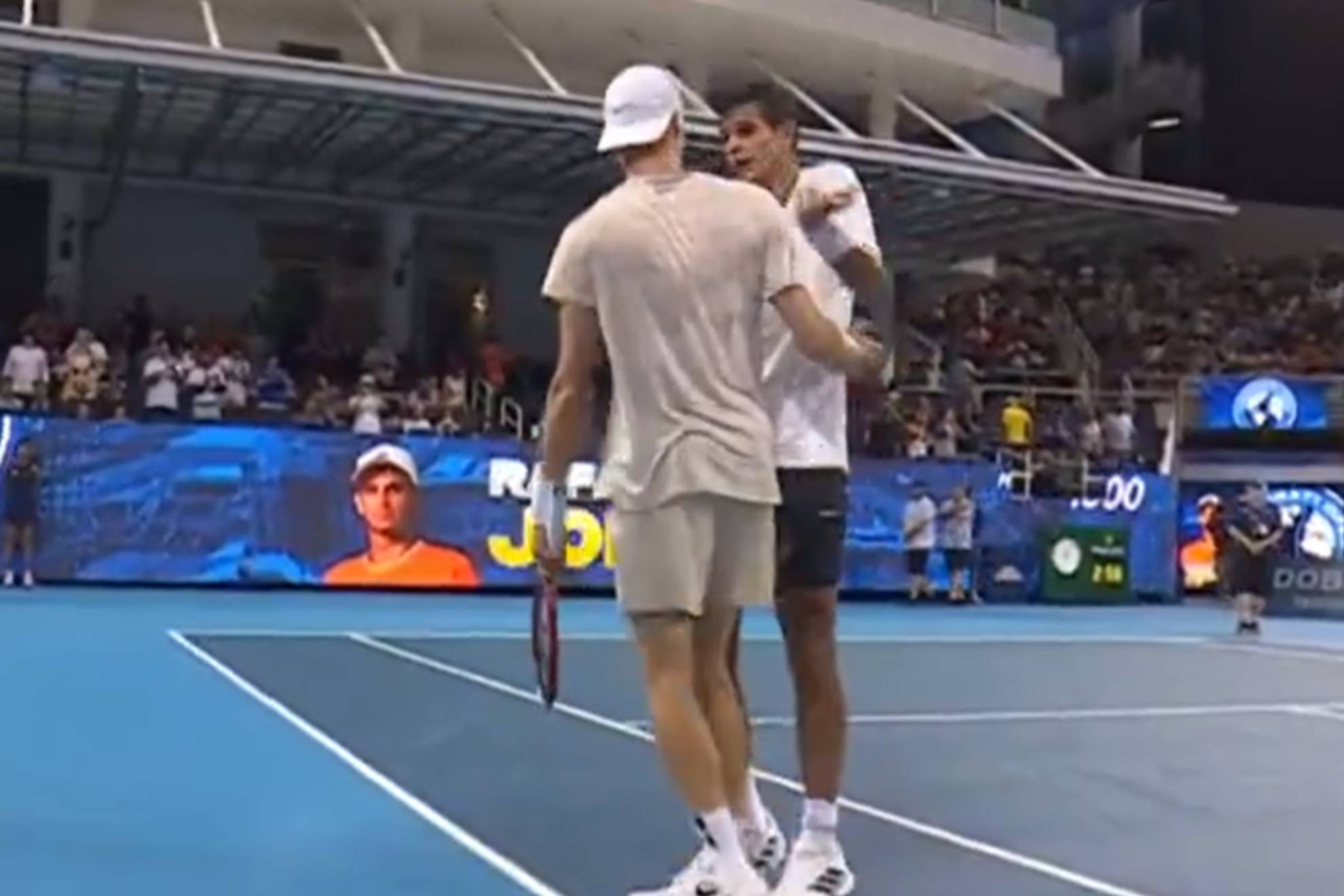 El cabreo de Shapovalov con Jódar por las interrupciones del español: se lo recriminó al final del partido