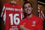 El Atlético de Madrid confirma a Arnau Ortiz como jugador del primer equipo