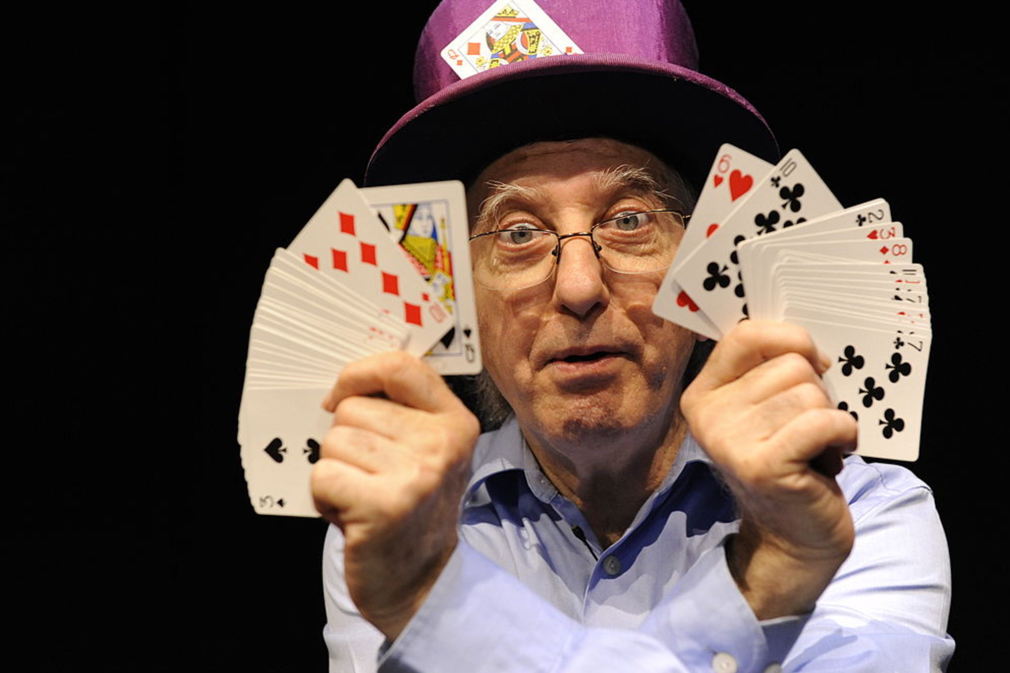 La fortuna de Juan Tamariz: de la televisión y los espectáculos a sus libros de magia