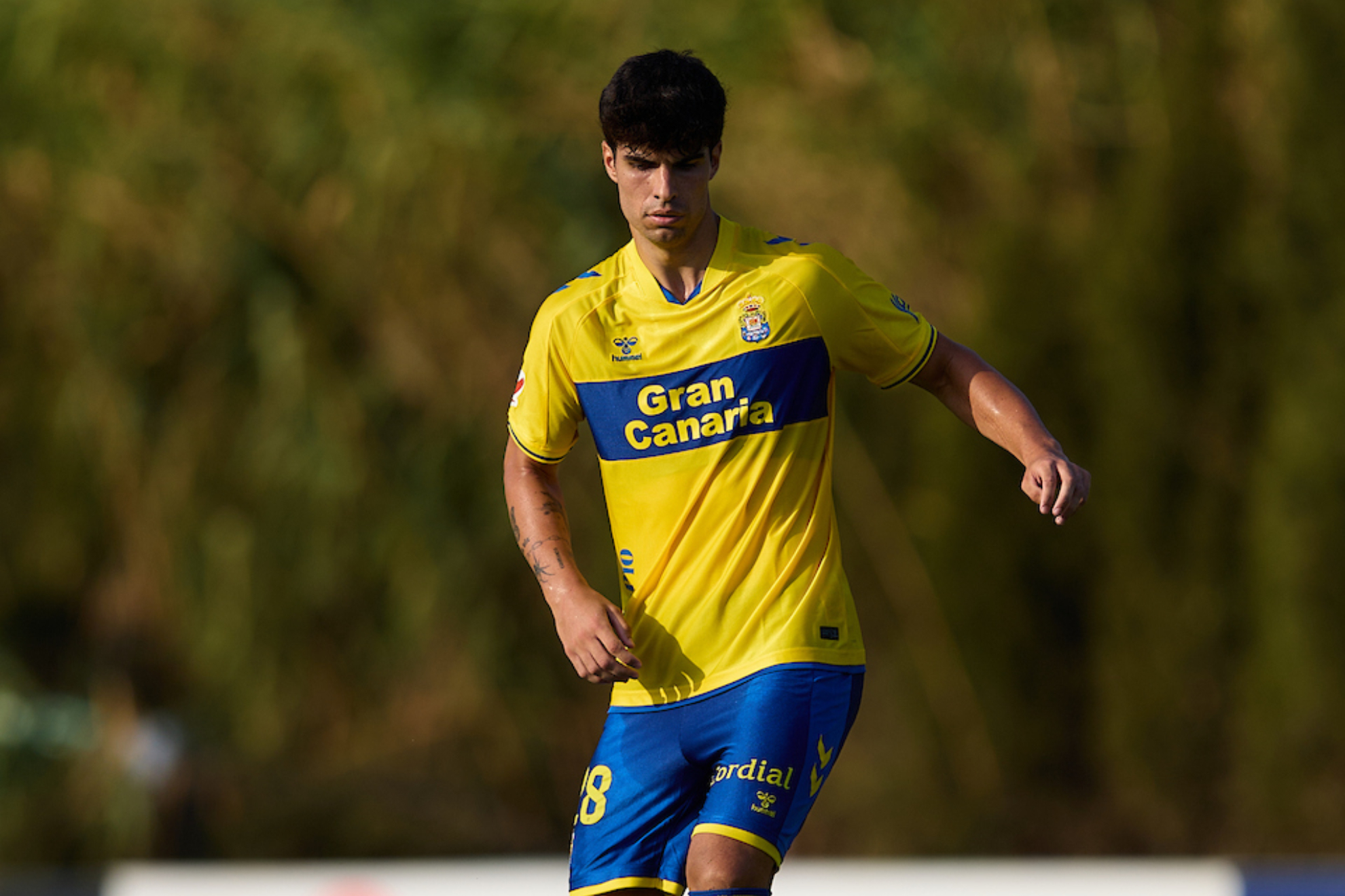 Carlos Navarro se marcha cedido al Mirandés