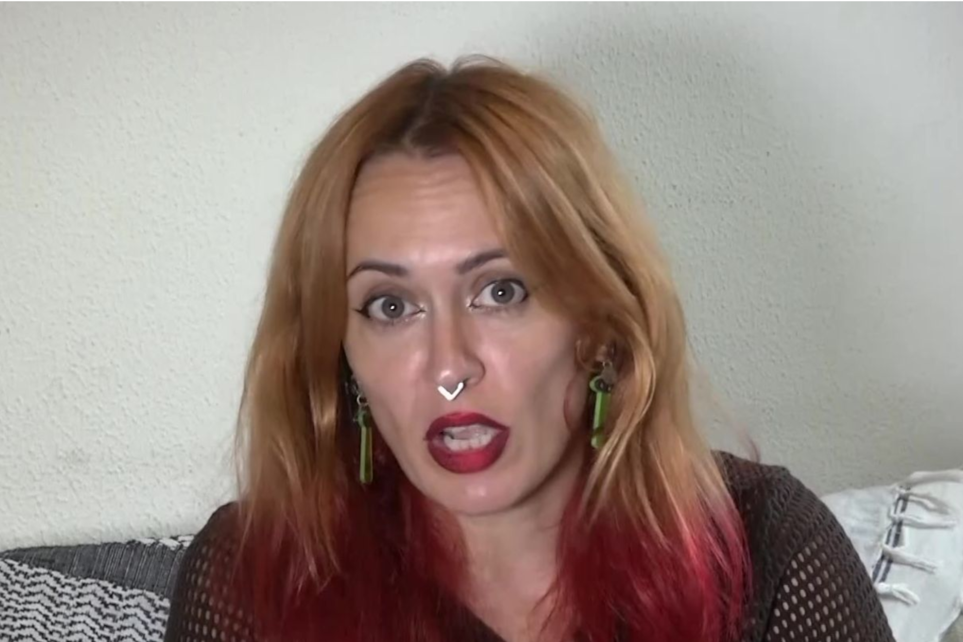 Ane Lindane, cómica, juzgada en Bilbao por simular masturbarse en un altar