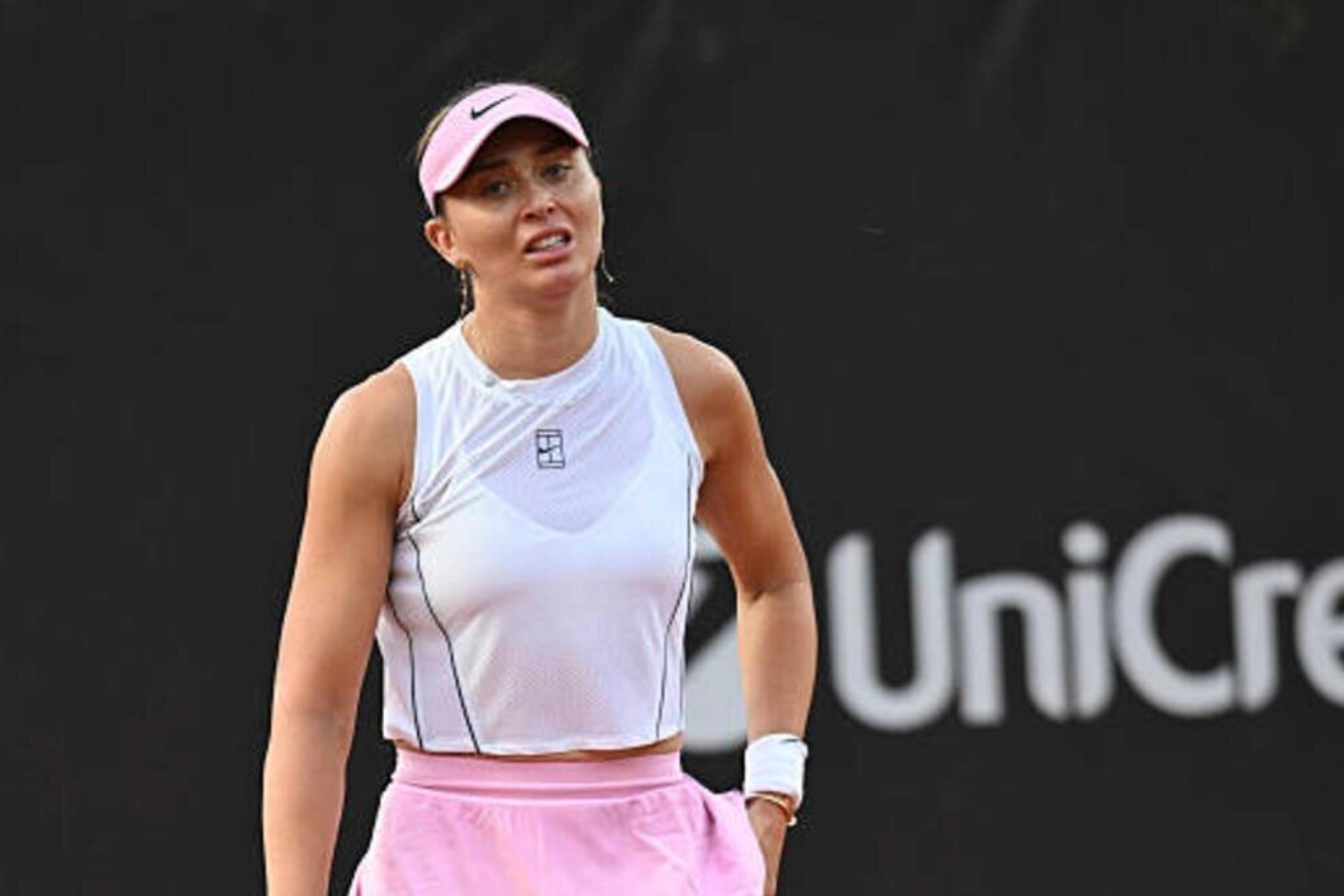 Badosa cae con Podoroska y no acompañará a Quevedo en la final del WTA de Sao Paulo