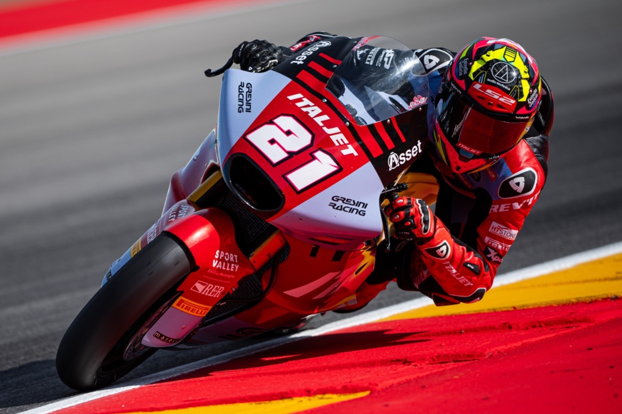 Alonso López, pole en Moto2 tres años después