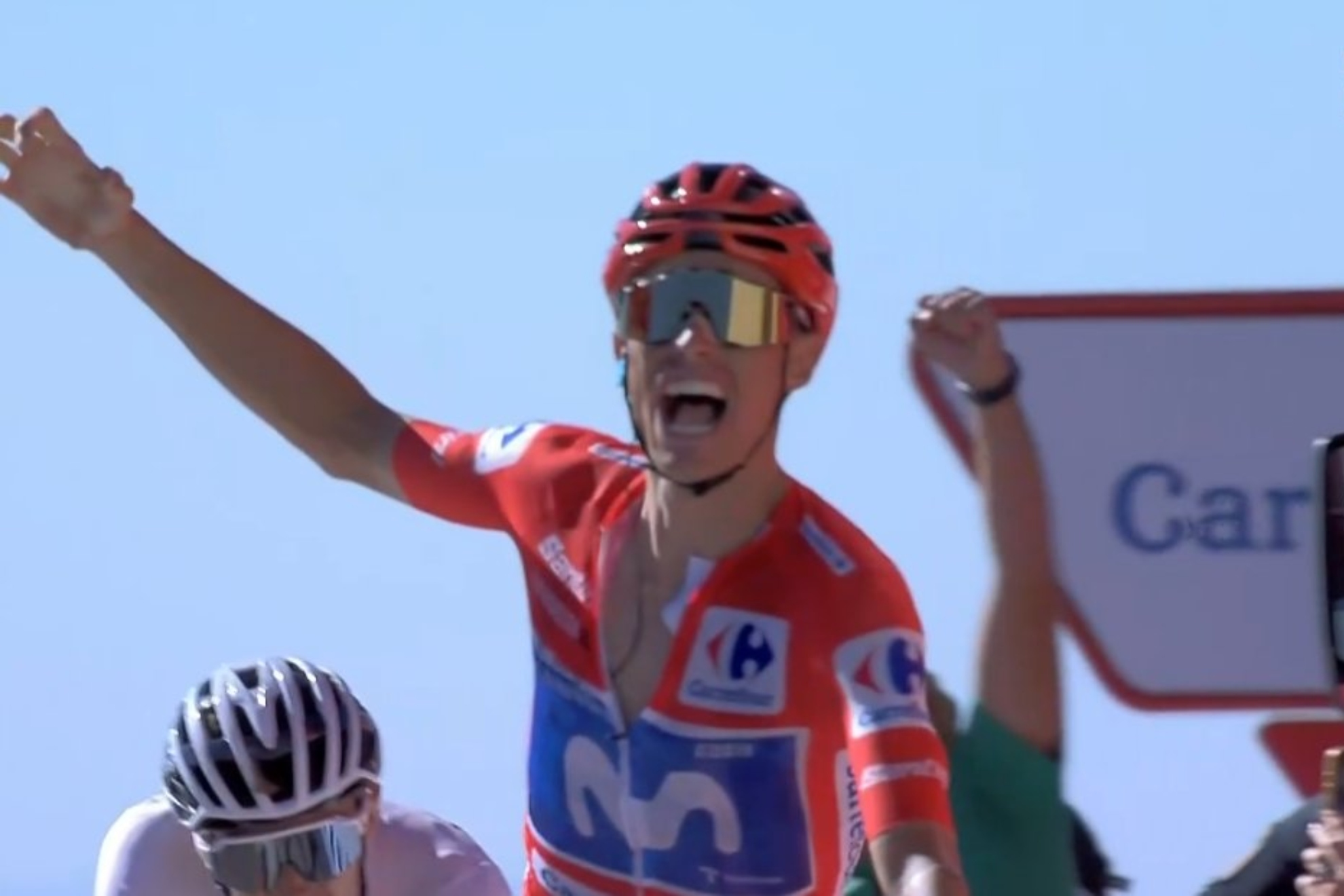 Superestrella en Aitana: Enric Mas se lleva la etapa y fortalece su liderato en LaVuelta