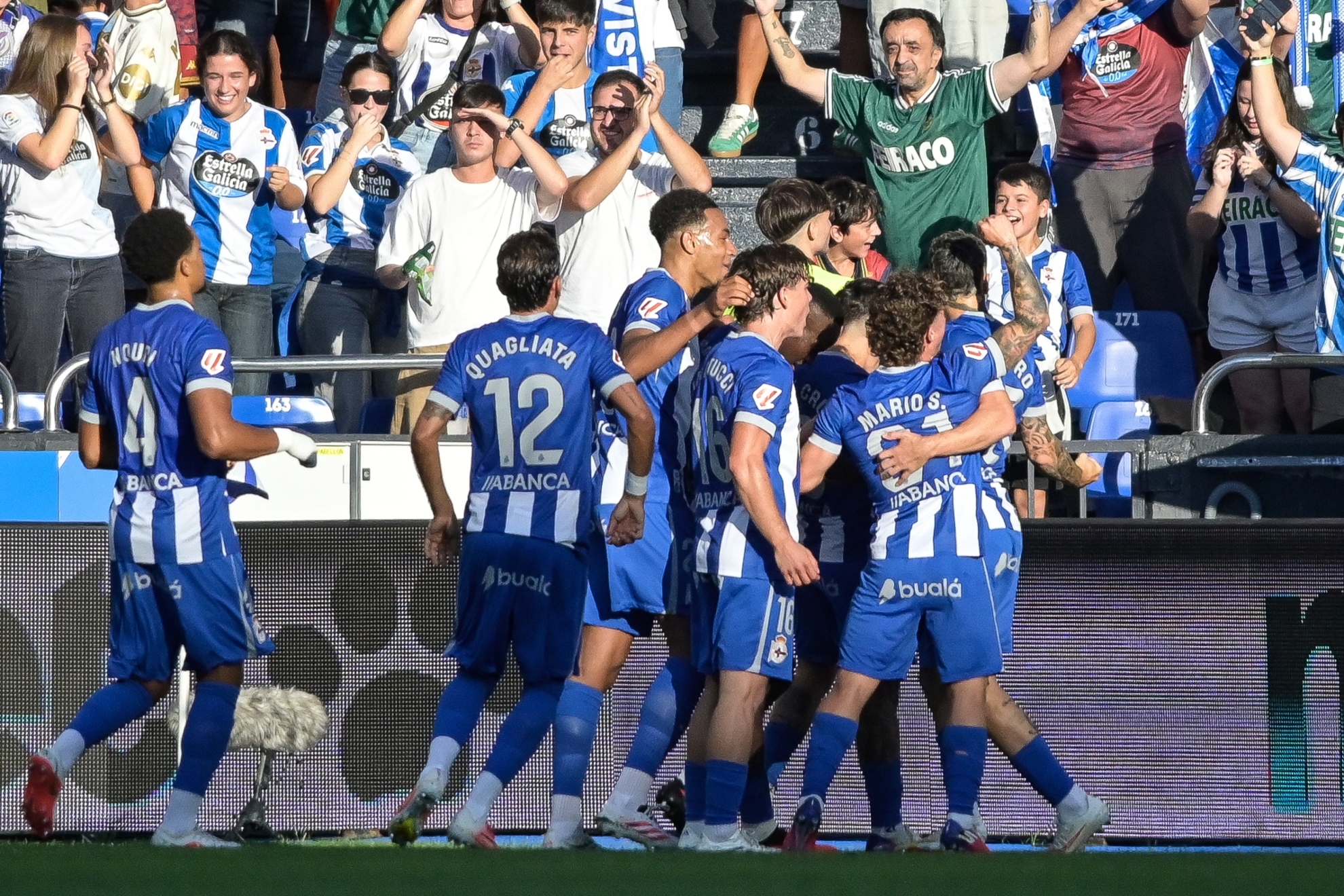 Antonio Hidalgo: "Estaba escrito... mismo minuto de empezar a cantar y llega el gol, somos poderosos juntos"