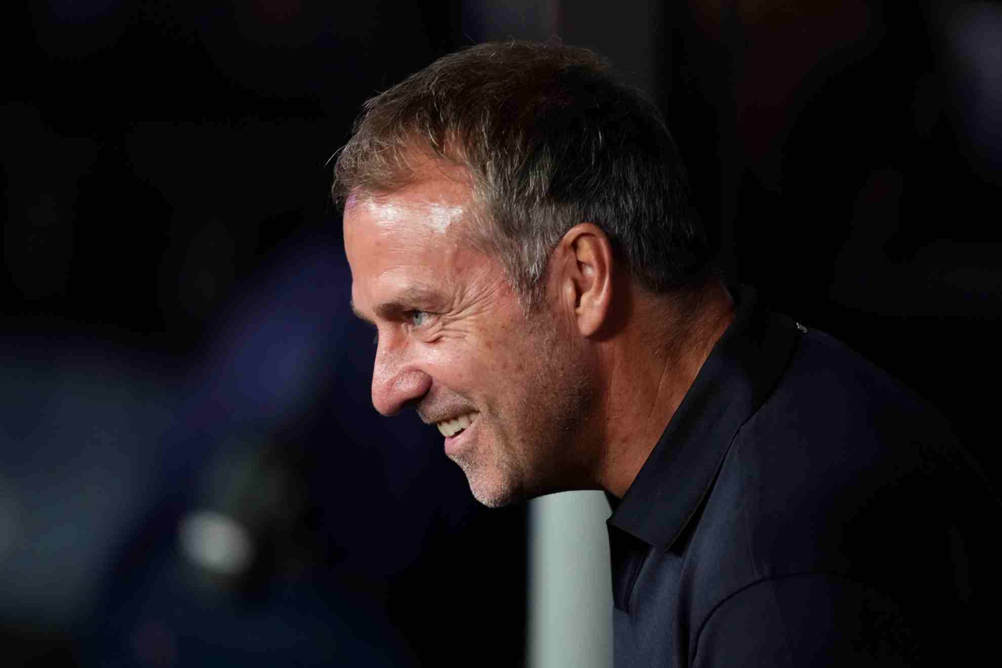 Flick: "Estoy disfrutando ser el técnico del Barça, y orgulloso"