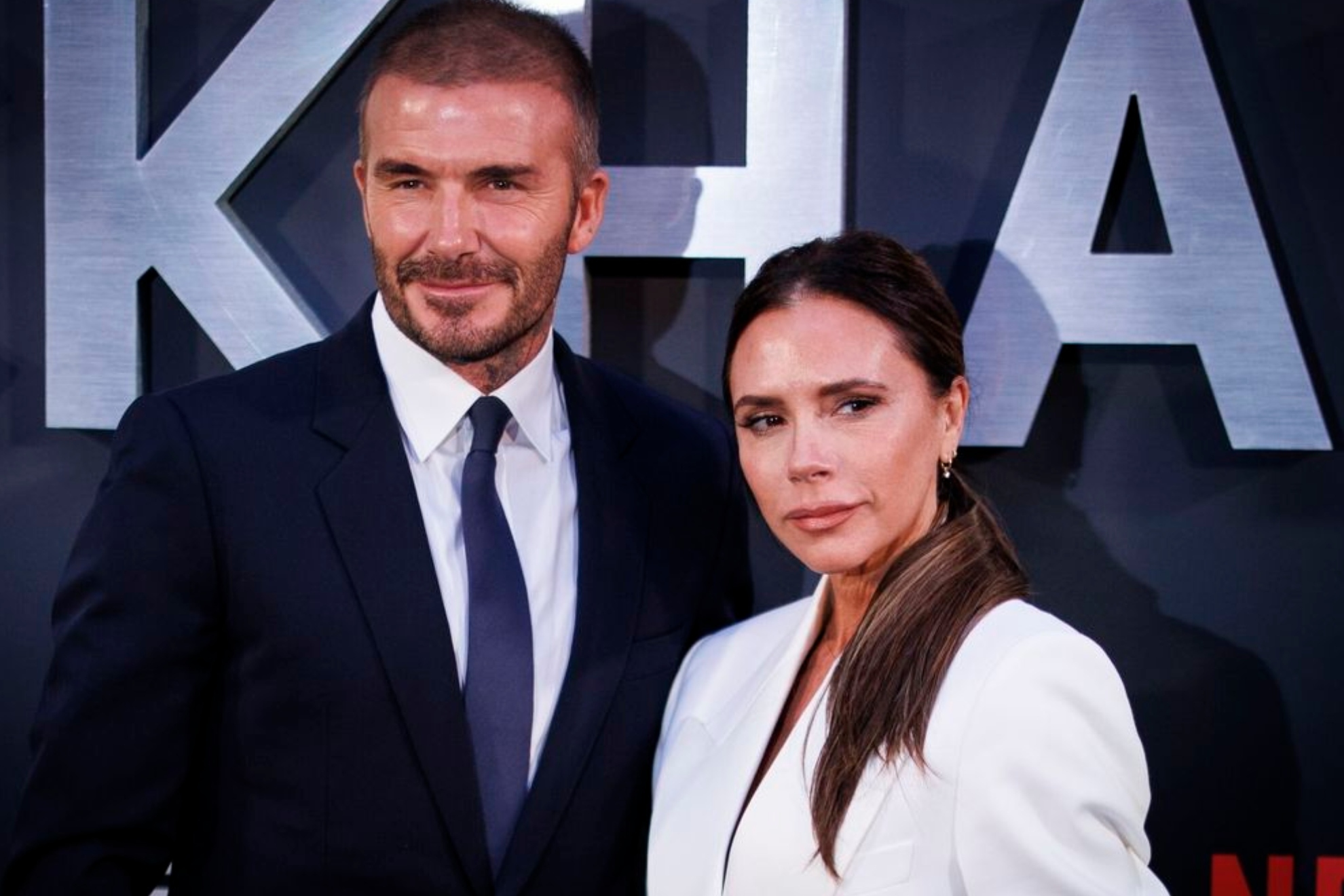 David y Victoria Beckham revolucionan las redes al hallar una hortaliza con una extraña forma en su huerto: “Ni siquiera sé qué decir”