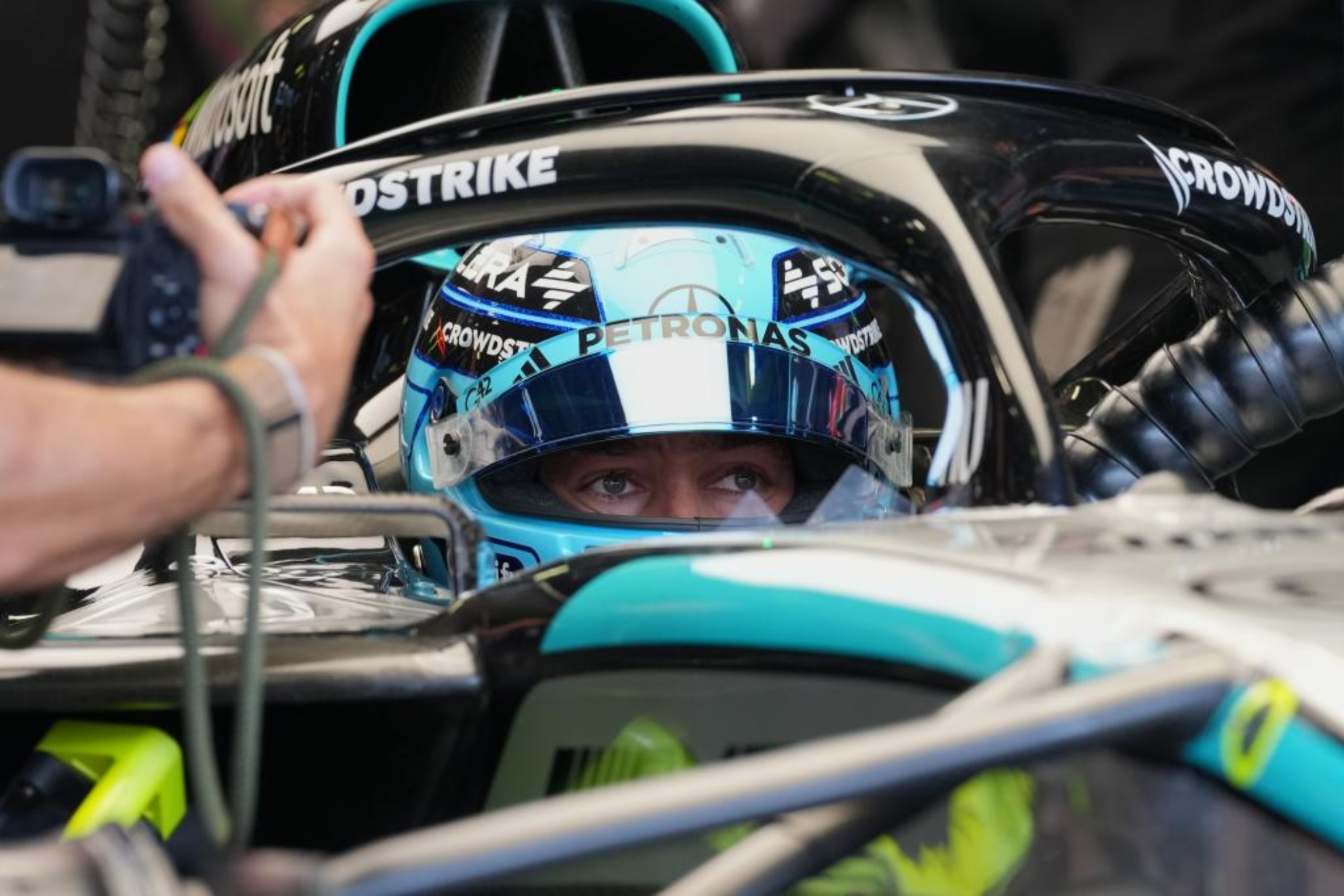 Monza, rebufos y polémica: Mercedes asusta, Verstappen la lía y Aston desaparece
