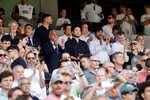 Mestalla estalla contra todos en el estreno de Kiat Lim: bronca total al palco, Corberán y los jugadores