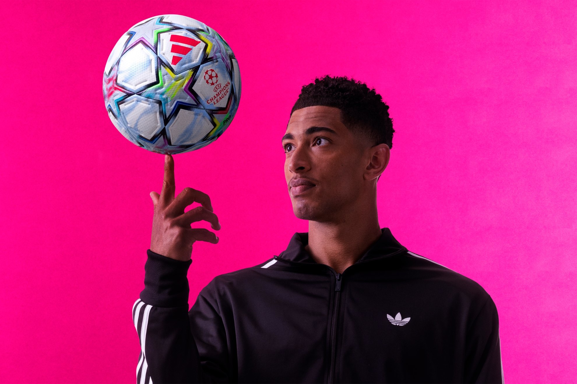 Las estrellas de la Champions se despiden: adidas presenta su último balón