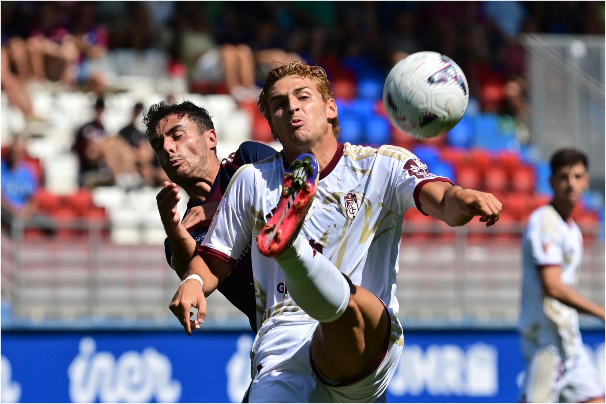 Al Granada se le ‘atraganta’ el balón