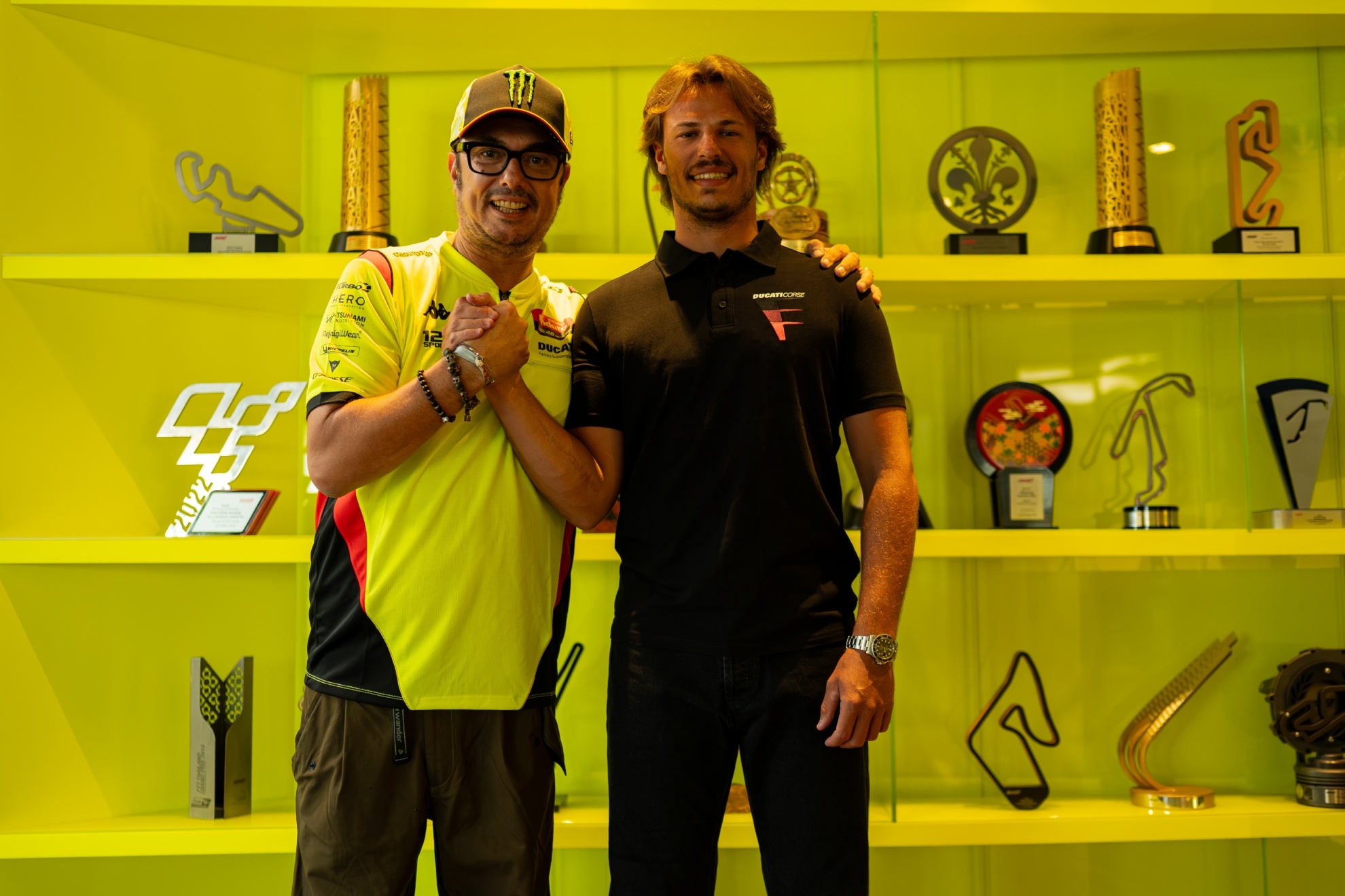 El líder de Superbike llega a MotoGP con el equipo de Rossi