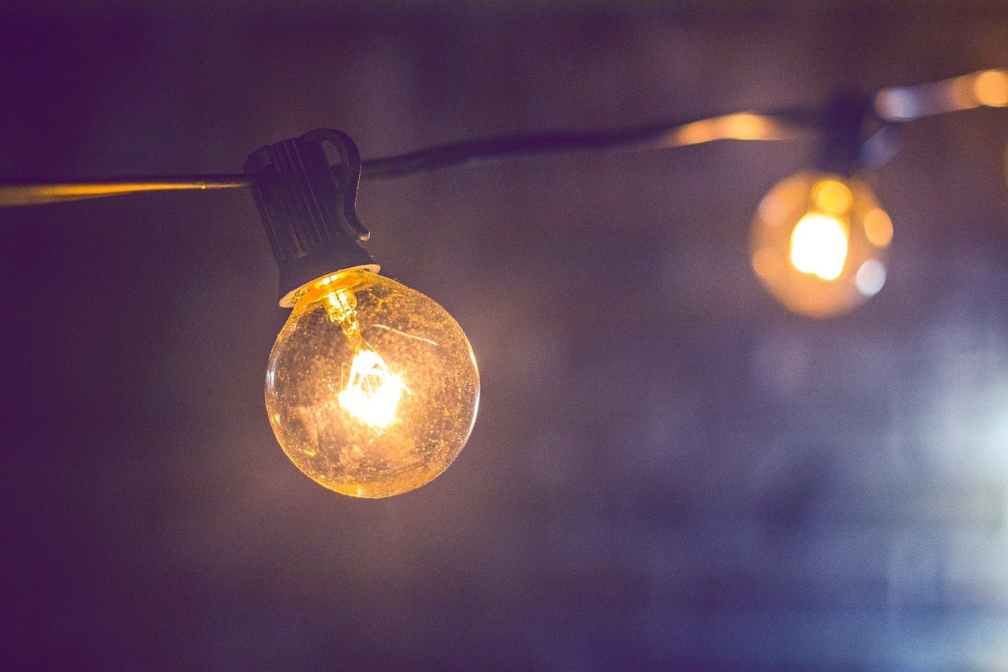 Precio de la luz por horas mañana, miércoles 14 de octubre: cuándo es más barata y más cara
