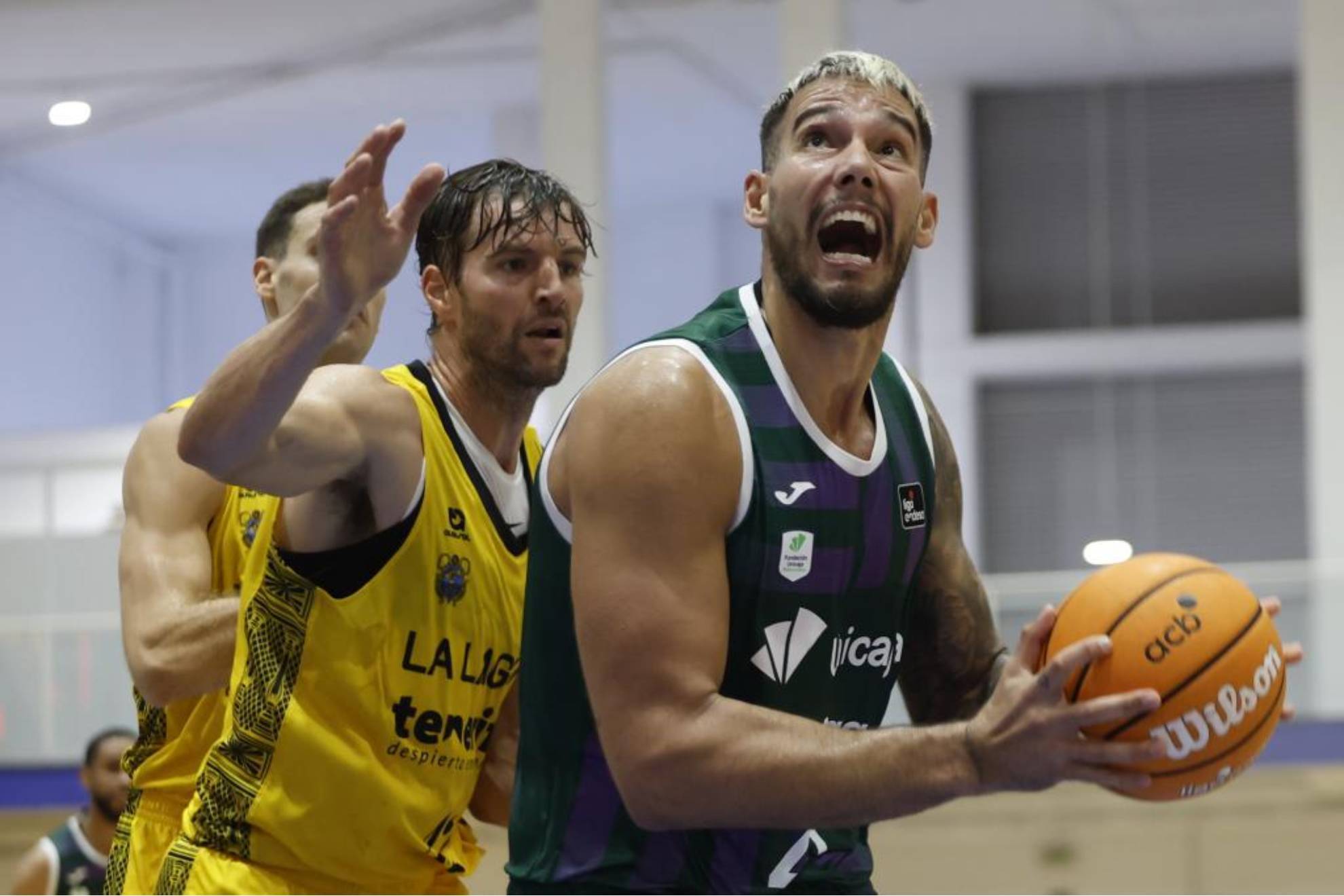 Willy manda en el estreno del Unicaja en el Costa del Sol