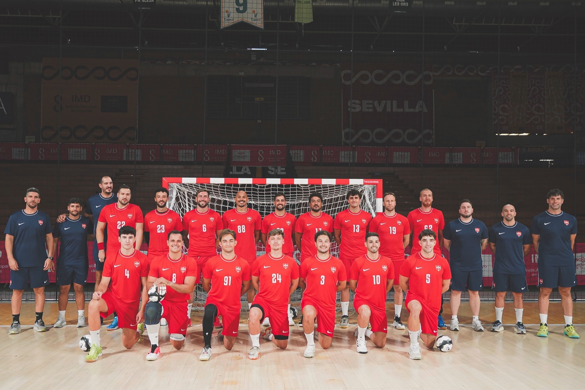 Sevilla sueña a lo grande con el balonmano gracias al Proin