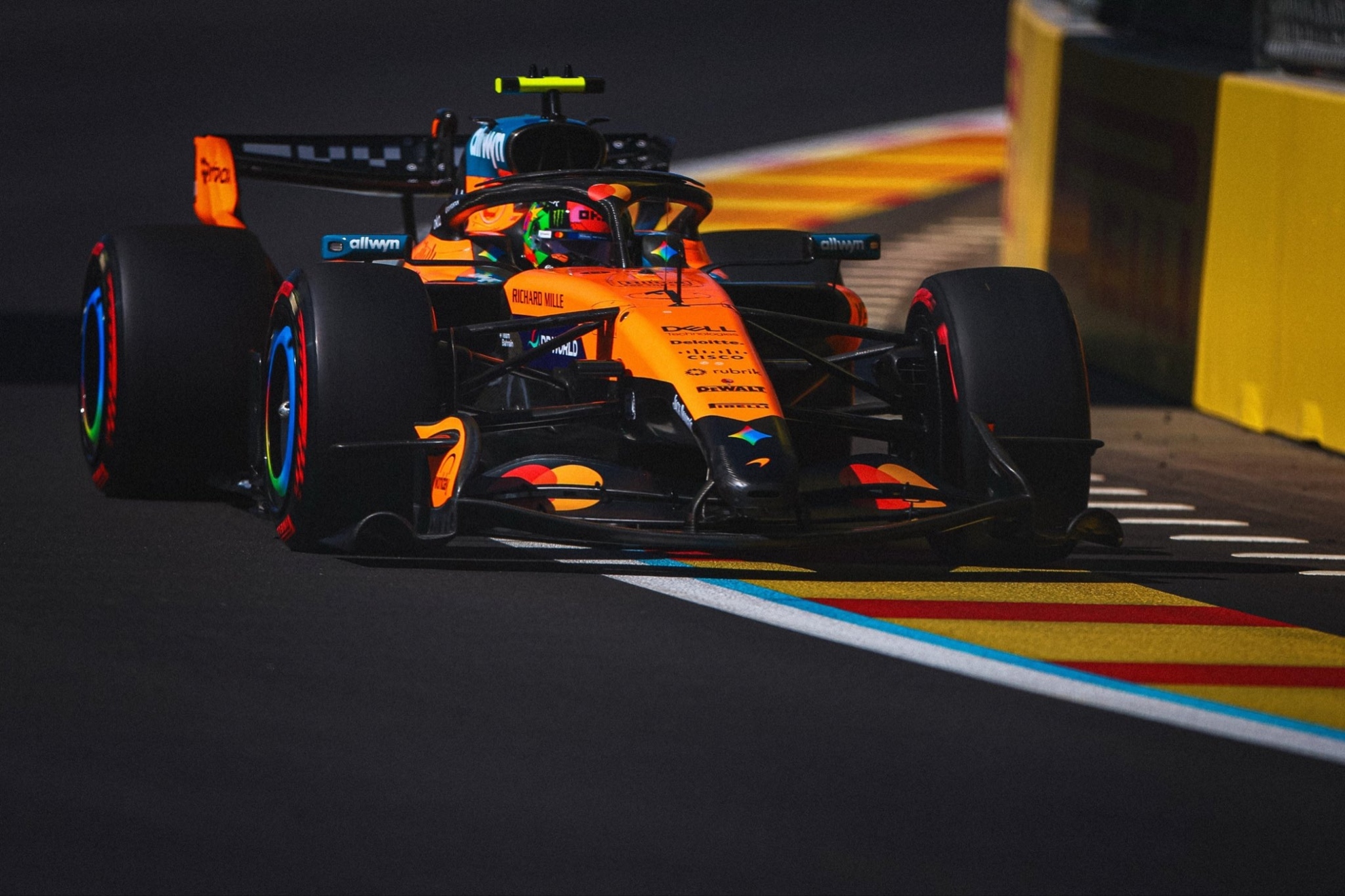 Lando Norris, un rayo en Madring: ¡pole por 11 milésimas sobre Antonelli!