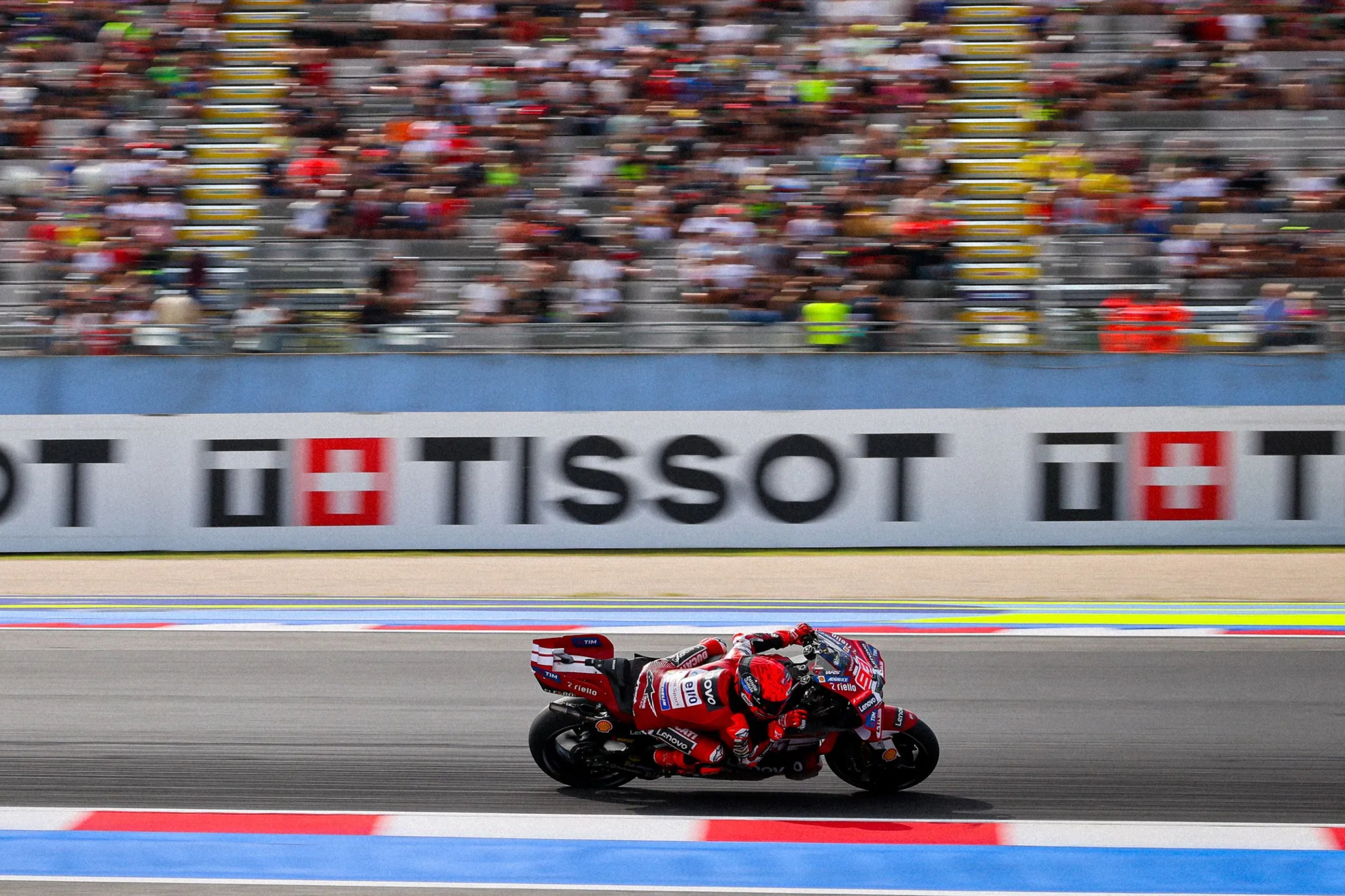 Así queda la clasificación de MotoGP 2026: Marc Márquez hace real lo que parecía imposible y ya es líder