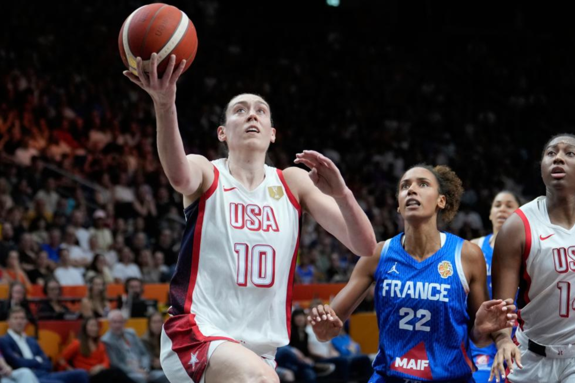 Estados Unidos gana a Francia y mantiene intacto el orden mundial