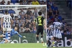 Remiro no se explica el penalti: "Si nos vienen a decir que los rebotes no se van a pitar..."