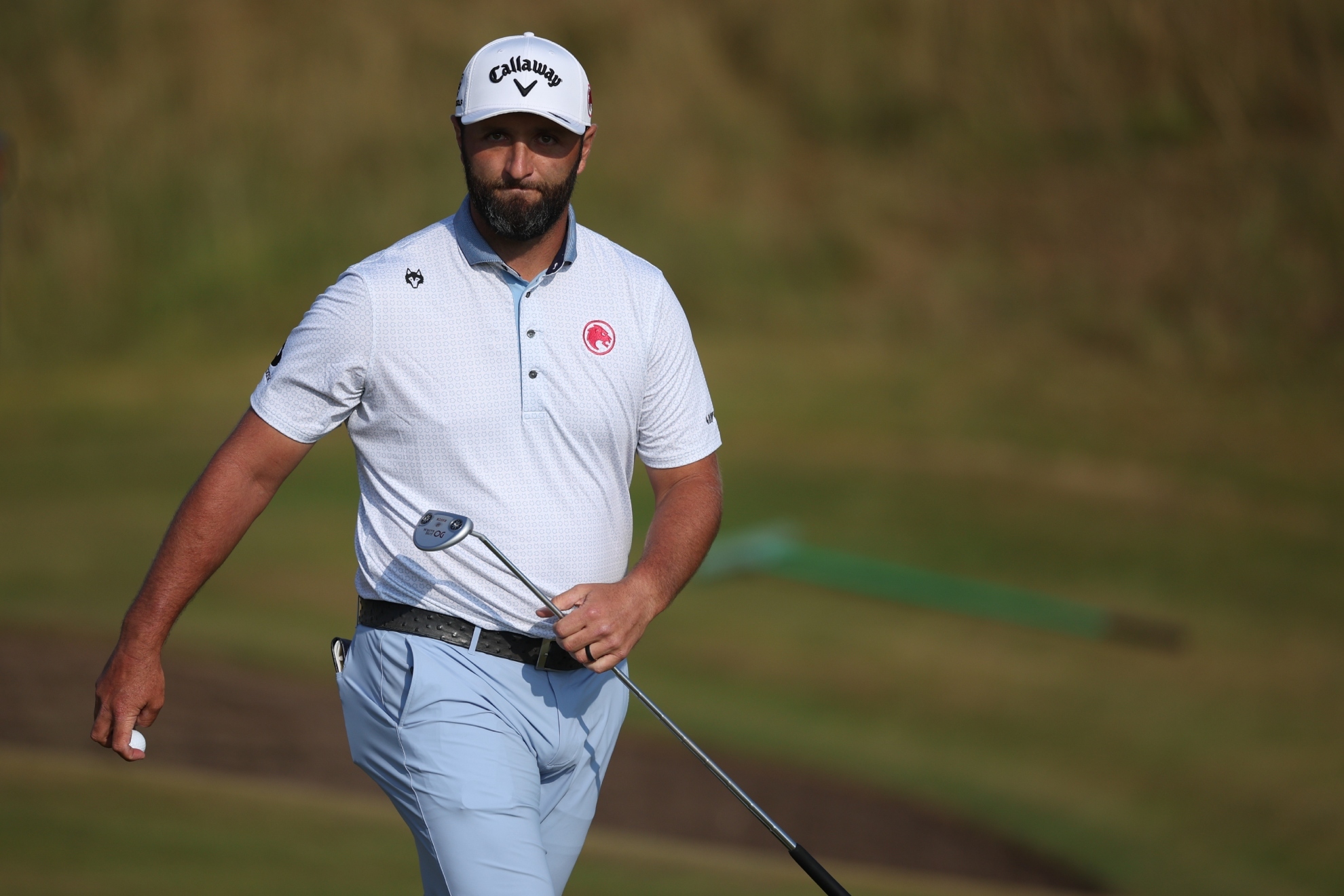 Jon Rahm descarrila en Wentworth