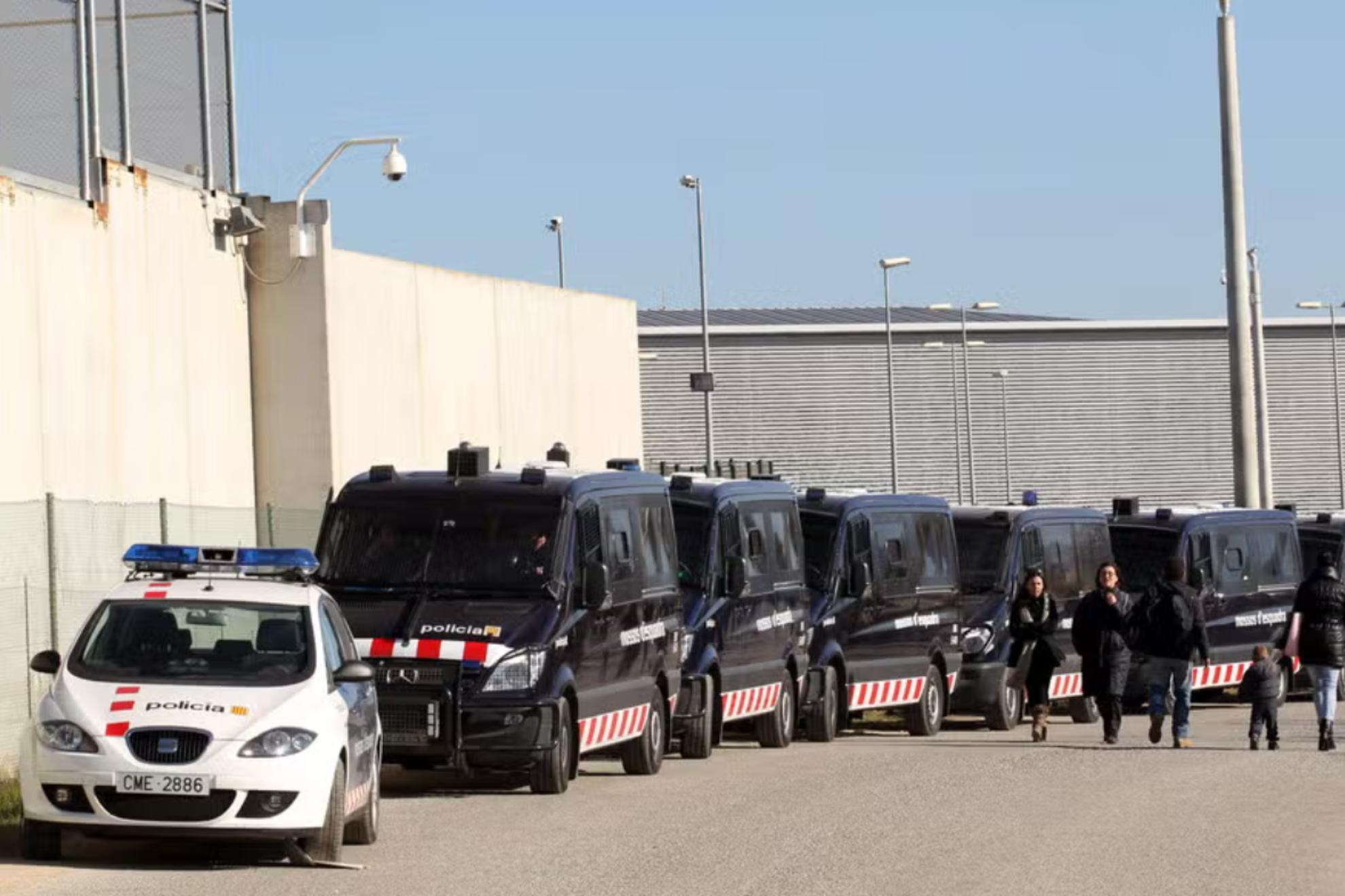 Un preso mata presuntamente a su compañero de celda en la cárcel de Quatre Camins