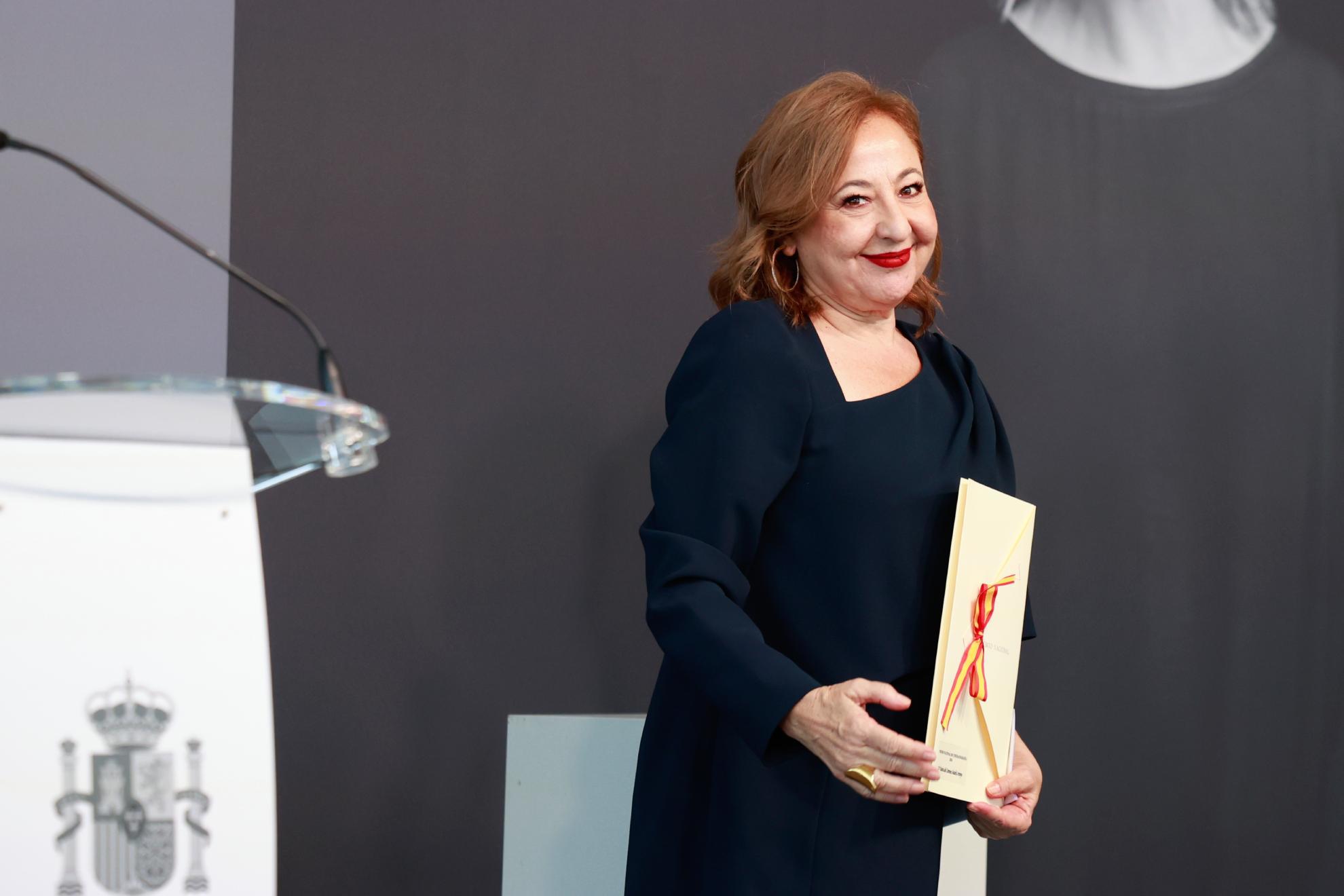 Carmen Machi recibe el Premio Nacional de Cinematografía entre lágrimas: "El cine abre la mente"