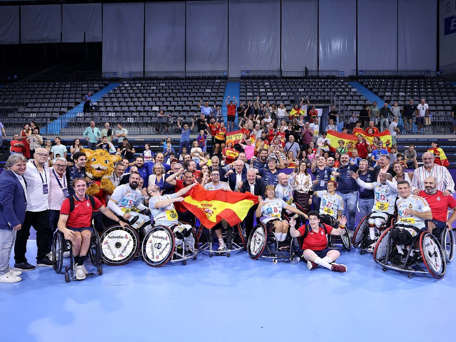 Lorenzo Edjang lleva a España a su primera final en un Mundial de balonmano en silla