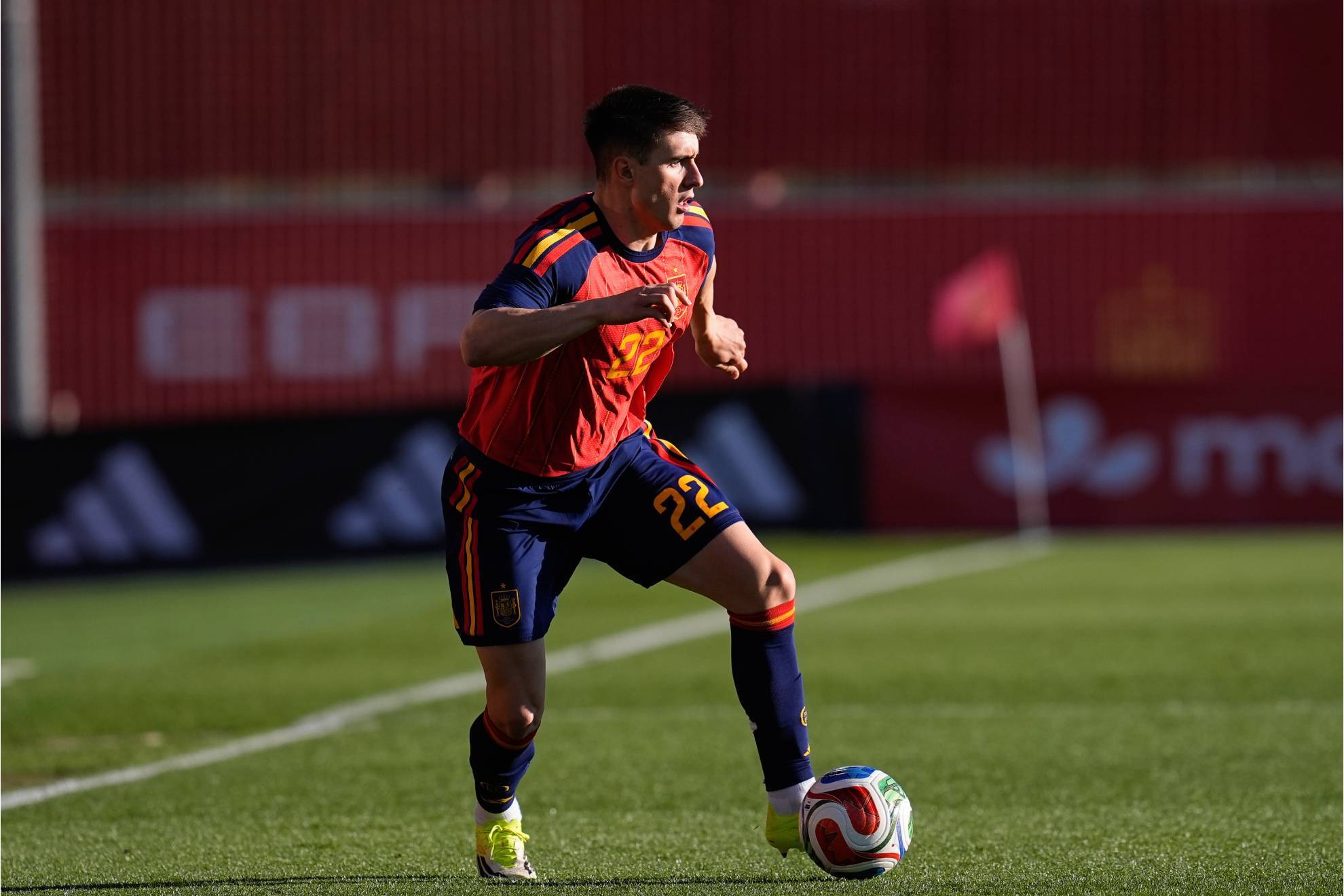 Luis de la Fuente recluta a Iván Fresneda, lateral derecho de la Sub 21, para la Selección