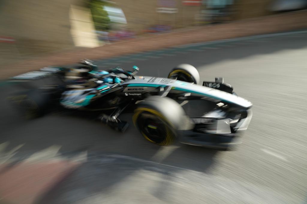 Mercedes se destaca, en un duro golpe de realidad para Sainz y Alonso
