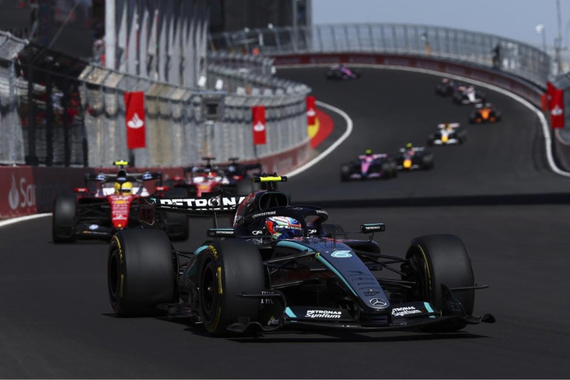 Horarios de los Libres 3 y la Clasificación del GP de Azerbaiyán en Bakú y dónde ver en TV los entrenamientos de Alonso y Sainz