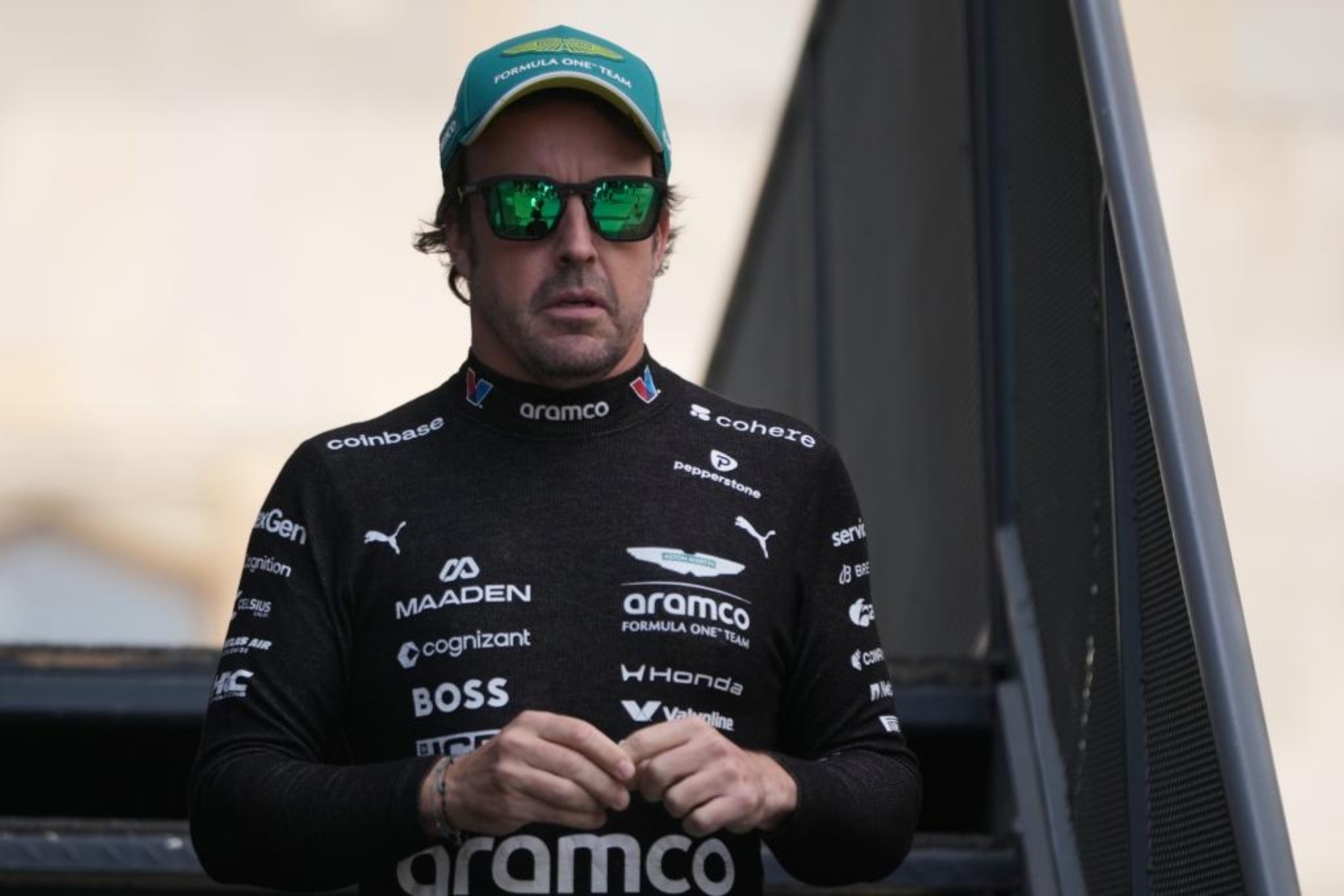 Alonso tira de ironía: "Bloqueé... y por eso no hice la pole"