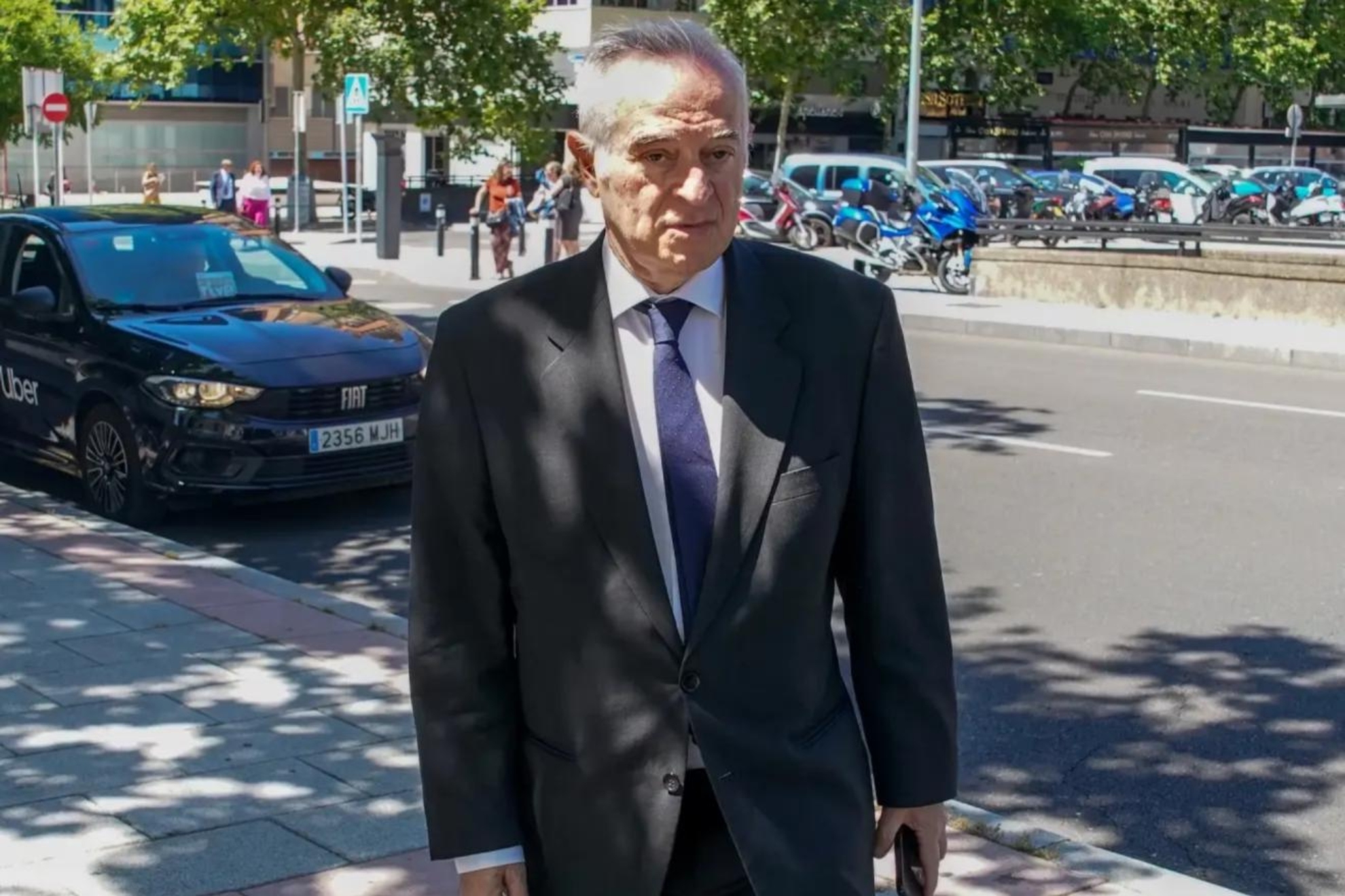 El BOE publica la jubilación forzosa por edad del juez Peinado... pero antes mandó a juicio con jurado popular a Begoña Gómez