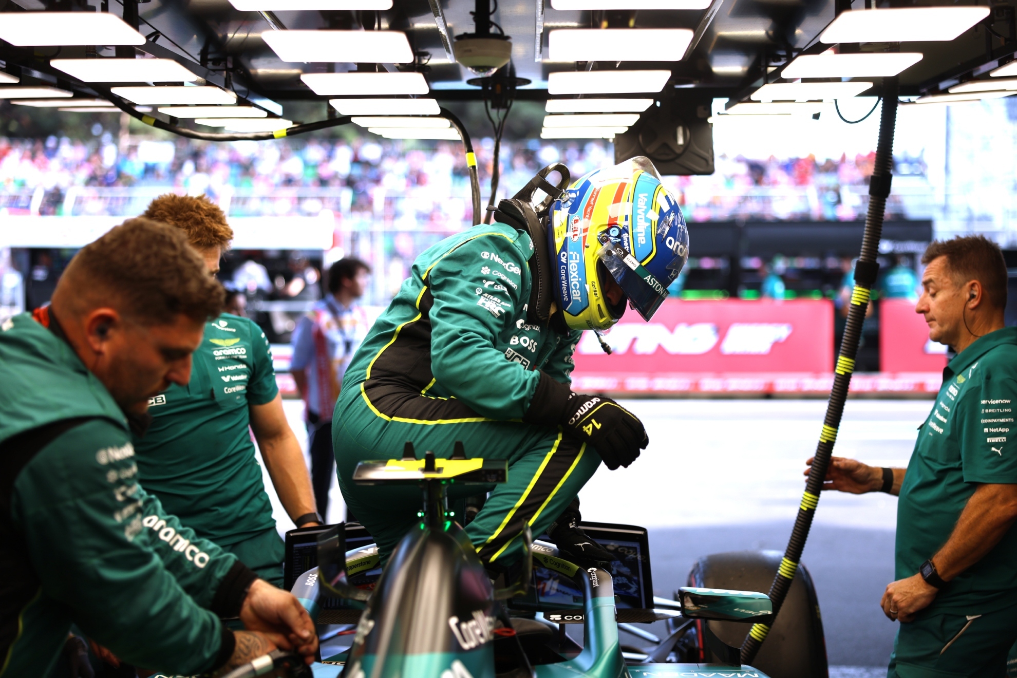 Honda disiente de Alonso y Aston confía en dos saltos más
