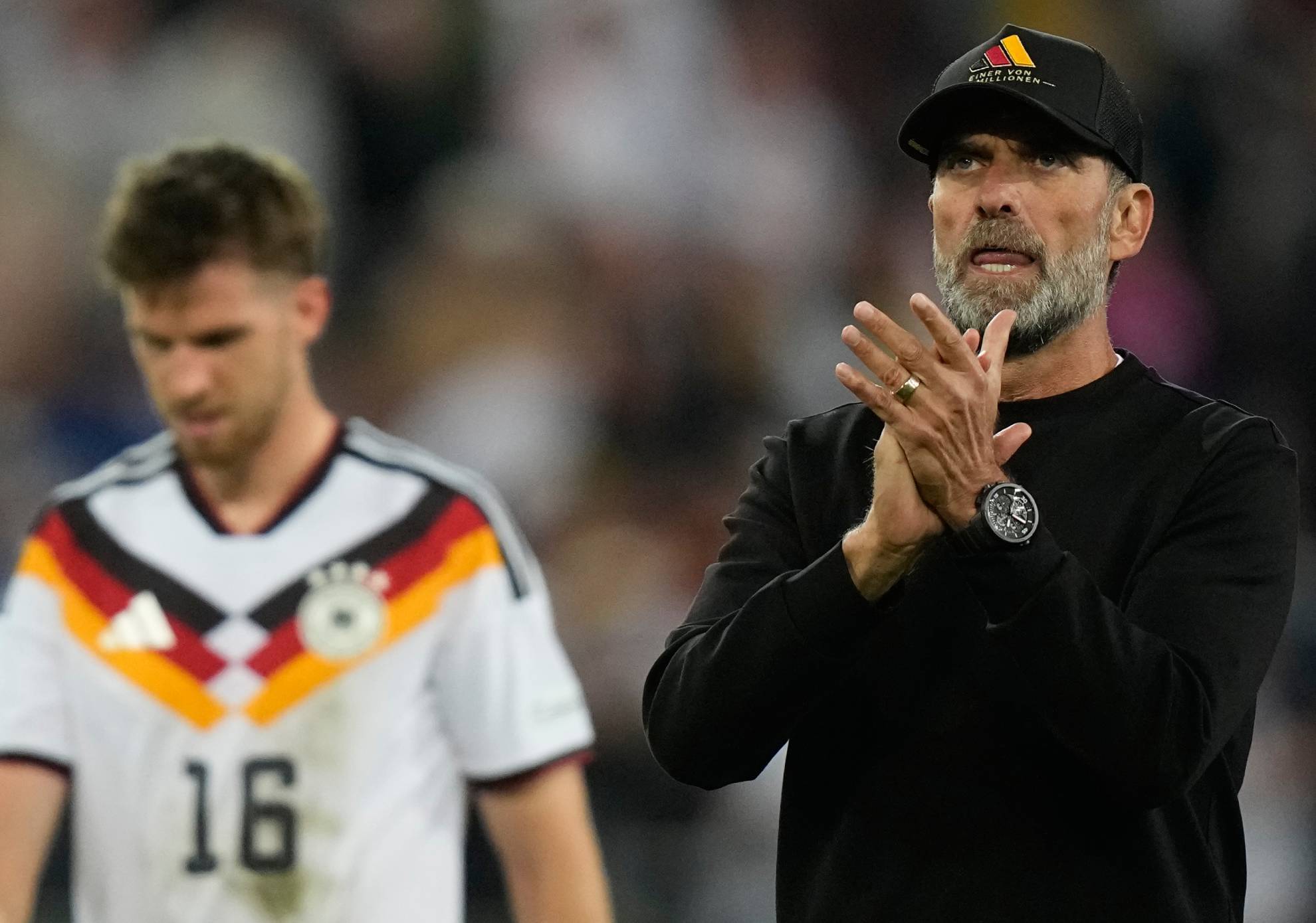Klopp y Schweinsteiger retratan la crisis de Alemania: "mediocridad", "culpa"... y "asma"